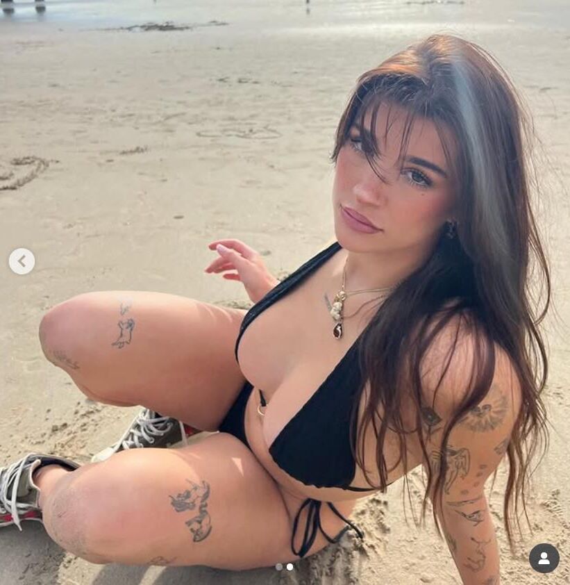 ARIEL HOT GIRL