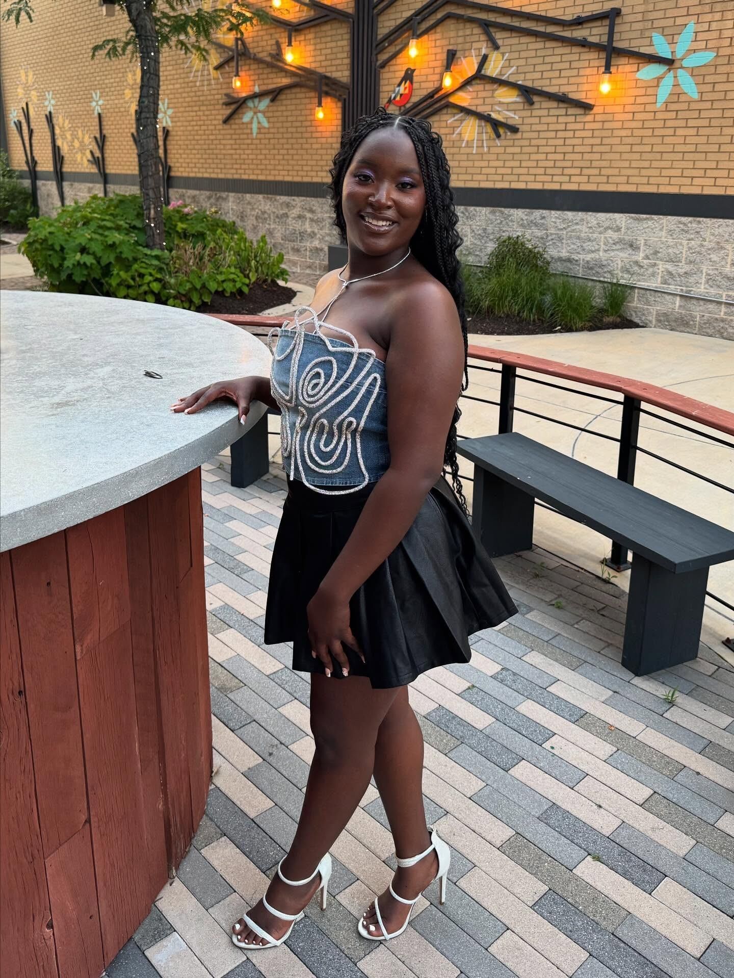 Leggy Ebony Amateurs 