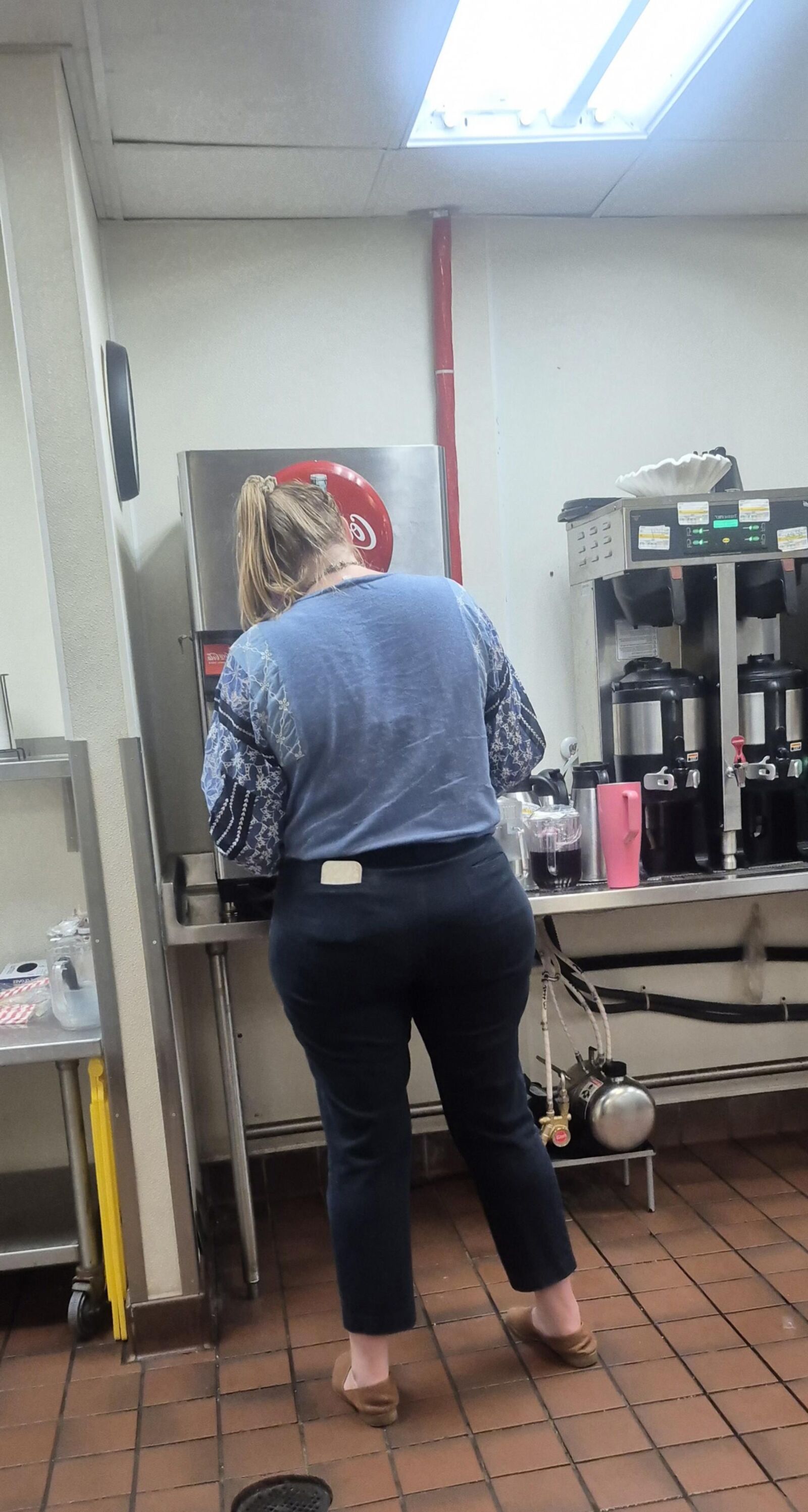 Travail incroyable Pawg Miryan