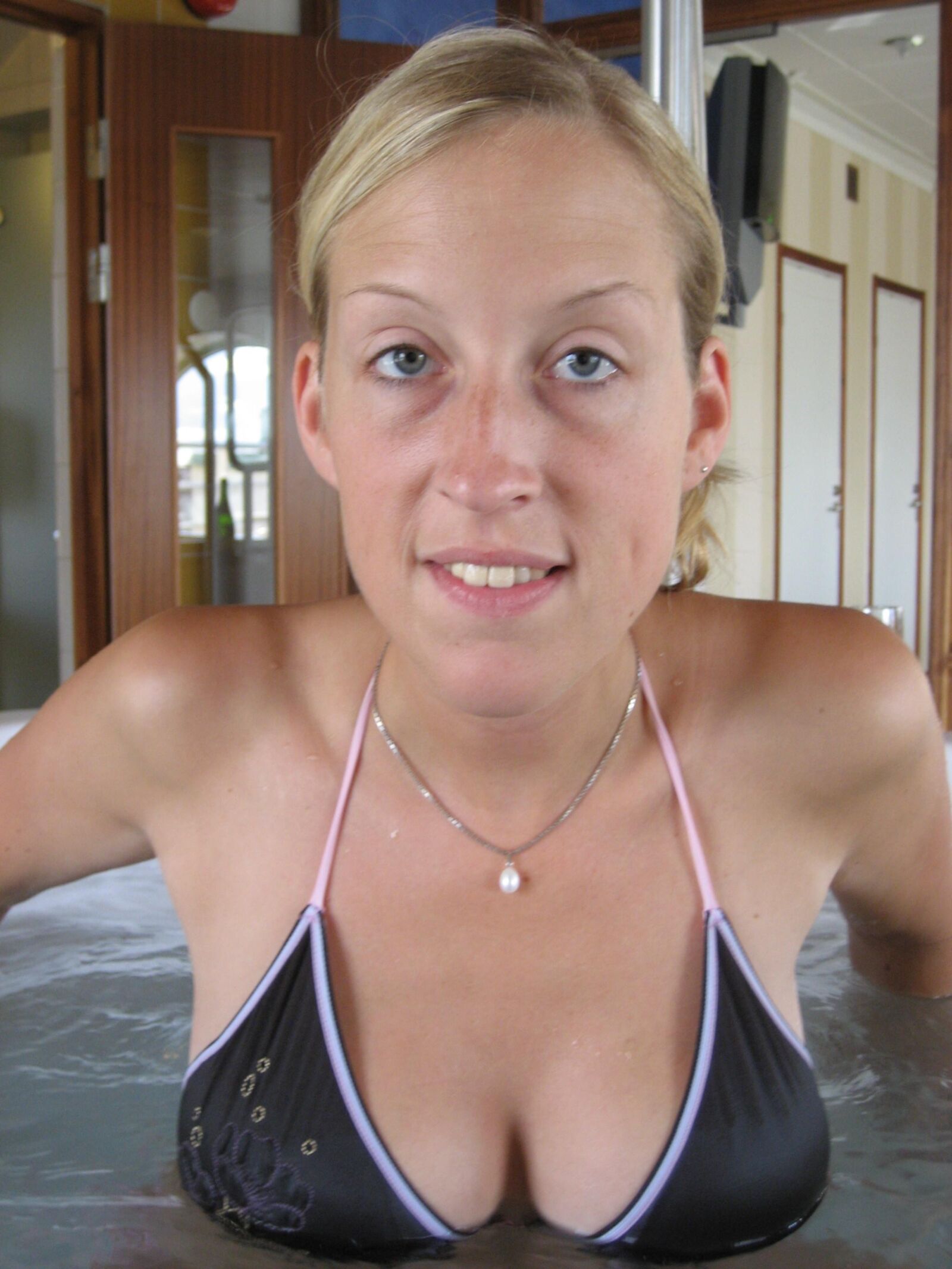 Vollbusige MILF haben wir alle abspritzt! 