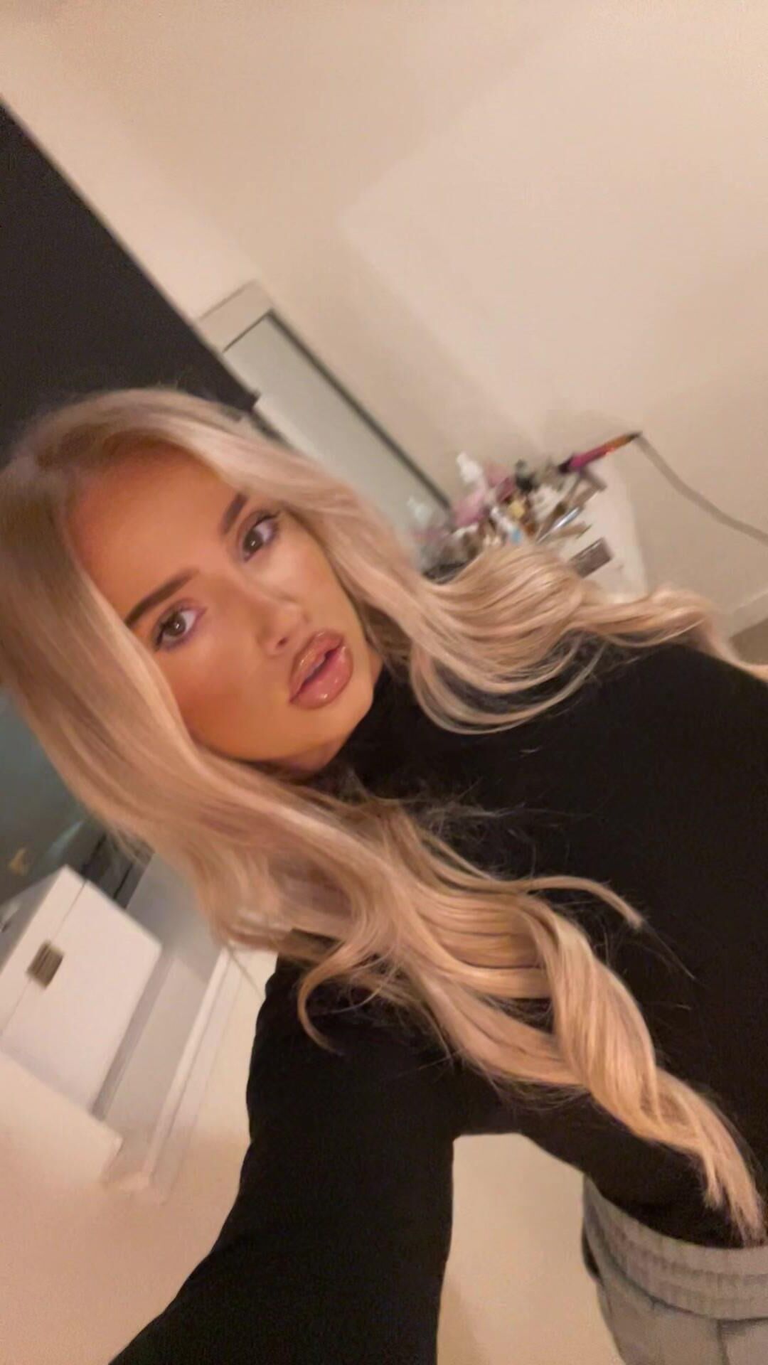 Chav Chav buckable hypersexualized