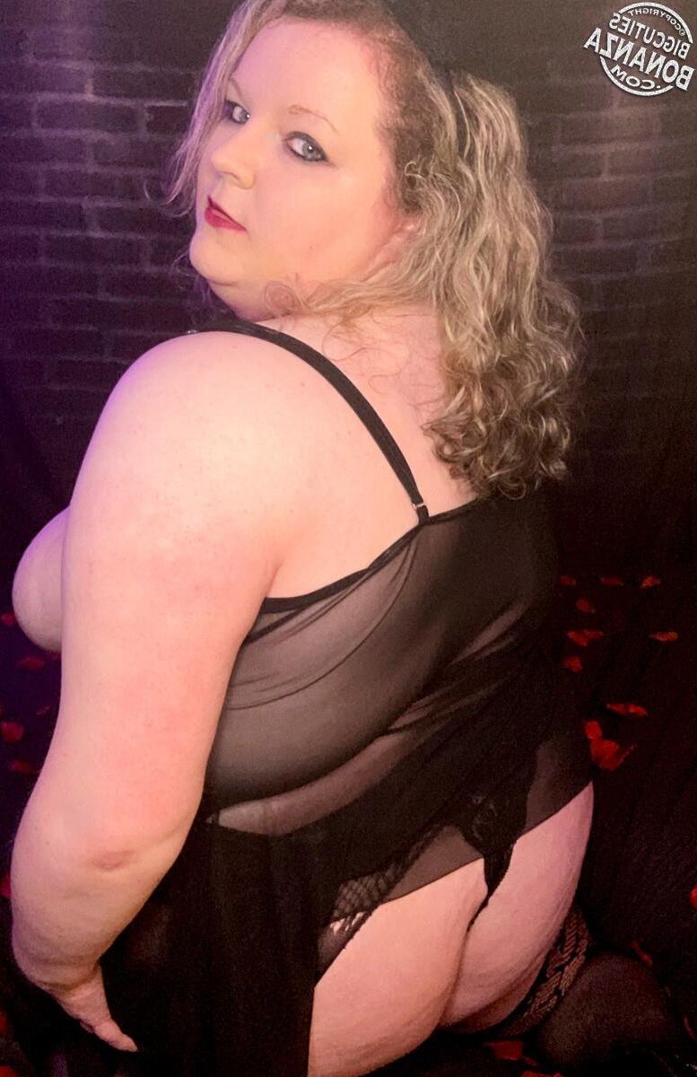 BBW Velvet Sexy Stretch Mark Bauch