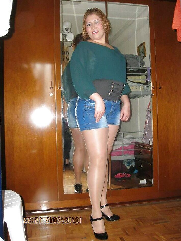 pantyhose latina mature non nude