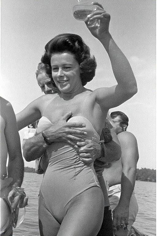 s Woman Felt up at the Lake