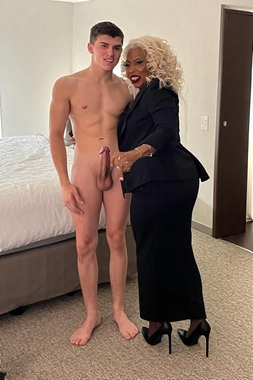 Mature BBW CFNM