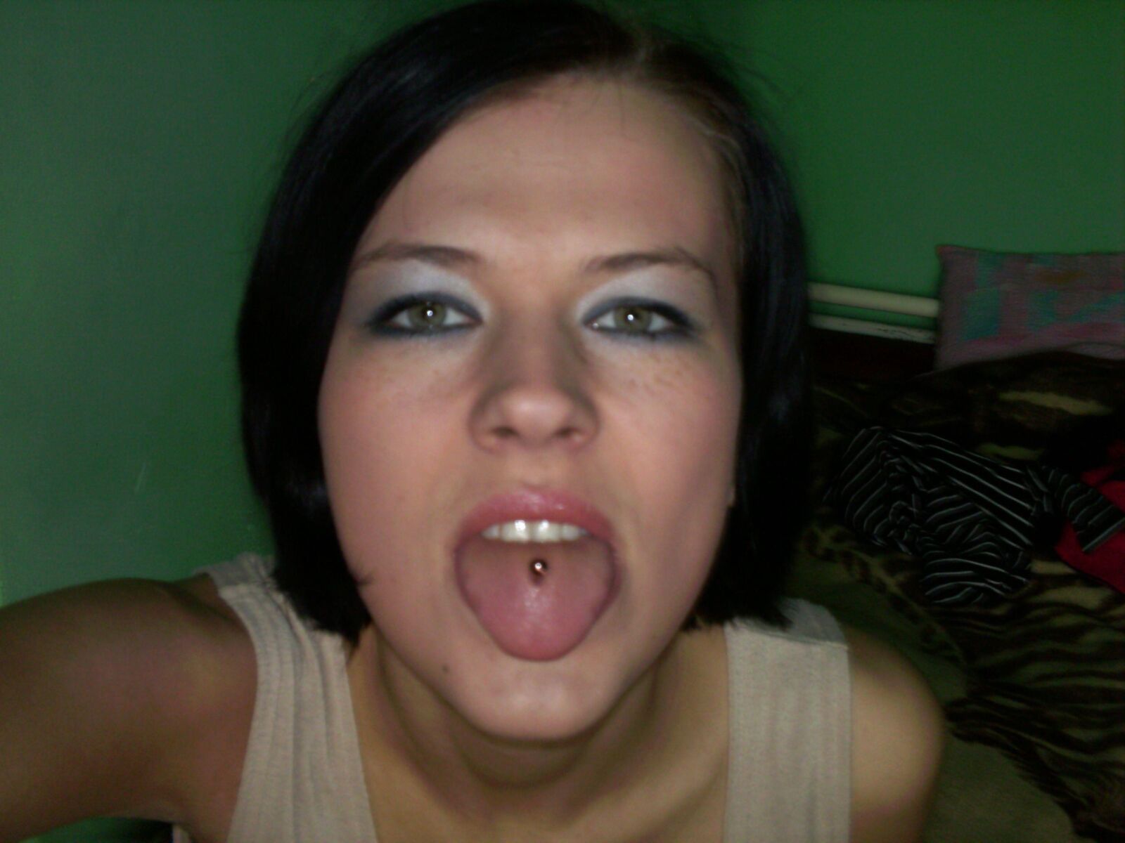 Amateur girl ()