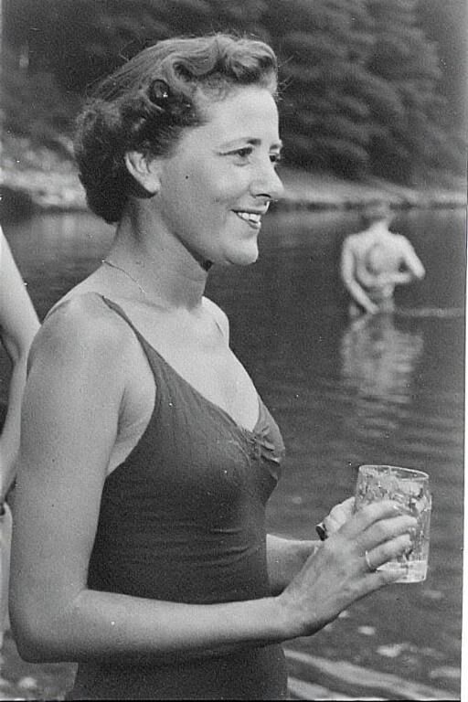 s Woman Felt up at the Lake