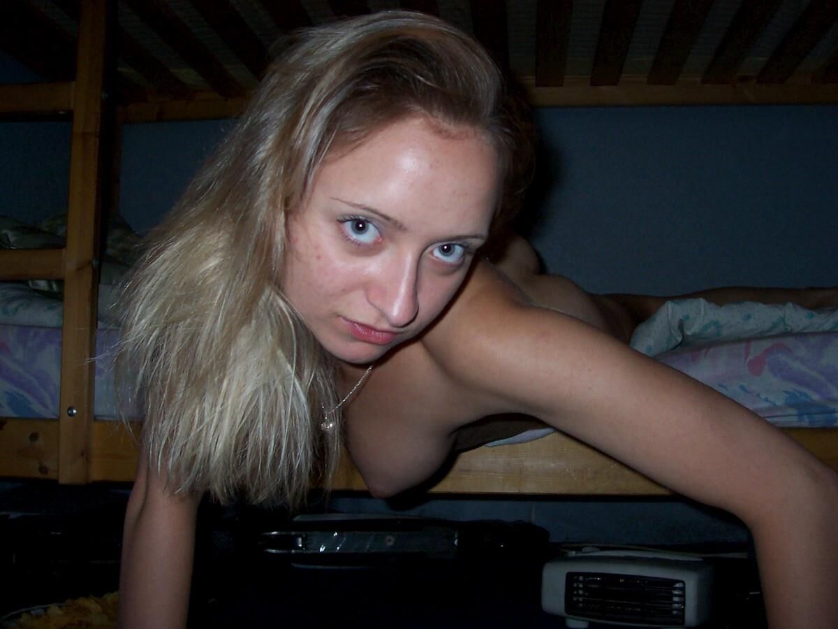 Amateur girl ()
