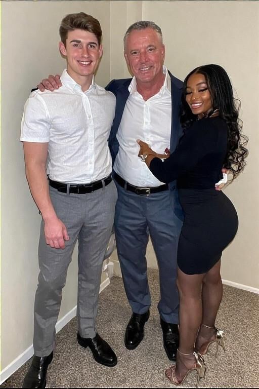 Black girl, white guy