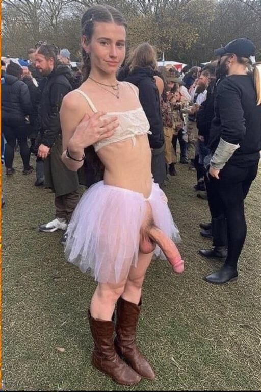 Renaissance fair wenches