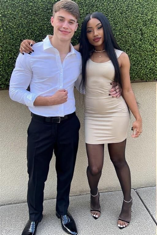 Black girl, white guy