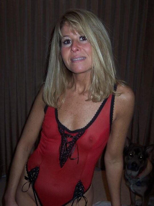Milf Hotsity Stephanie (подруга бывшей жены выглядит как)