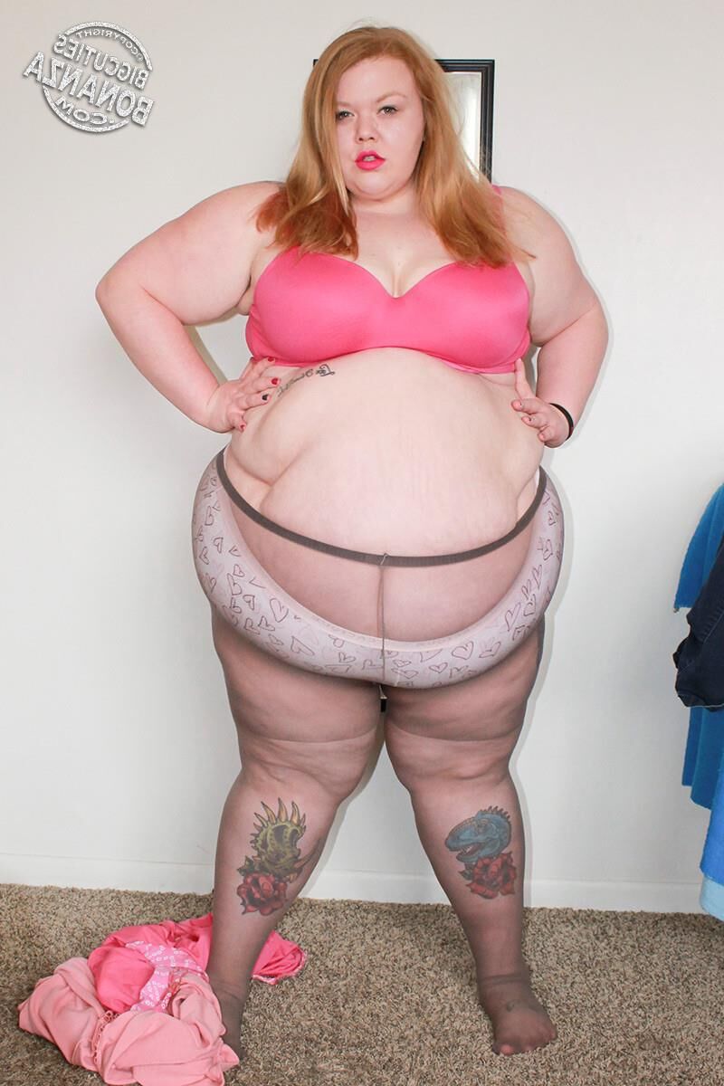 BBW Dino Beautiful Blonde Fat Girl