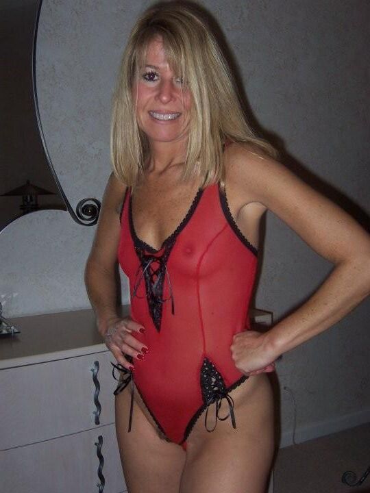 Milf Hotsity Stephanie (подруга бывшей жены выглядит как)