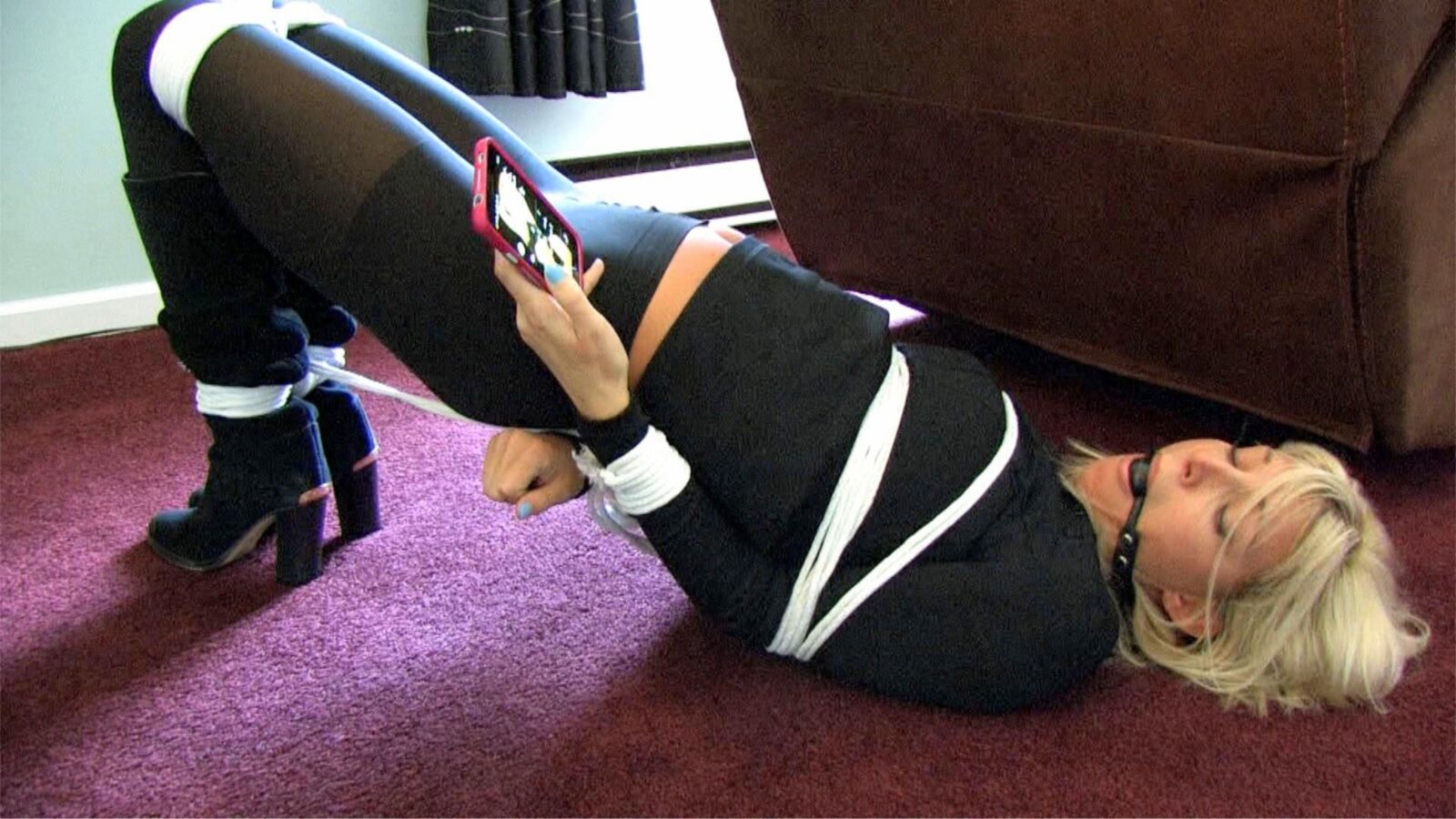 Niki Lee Young Bondage Model