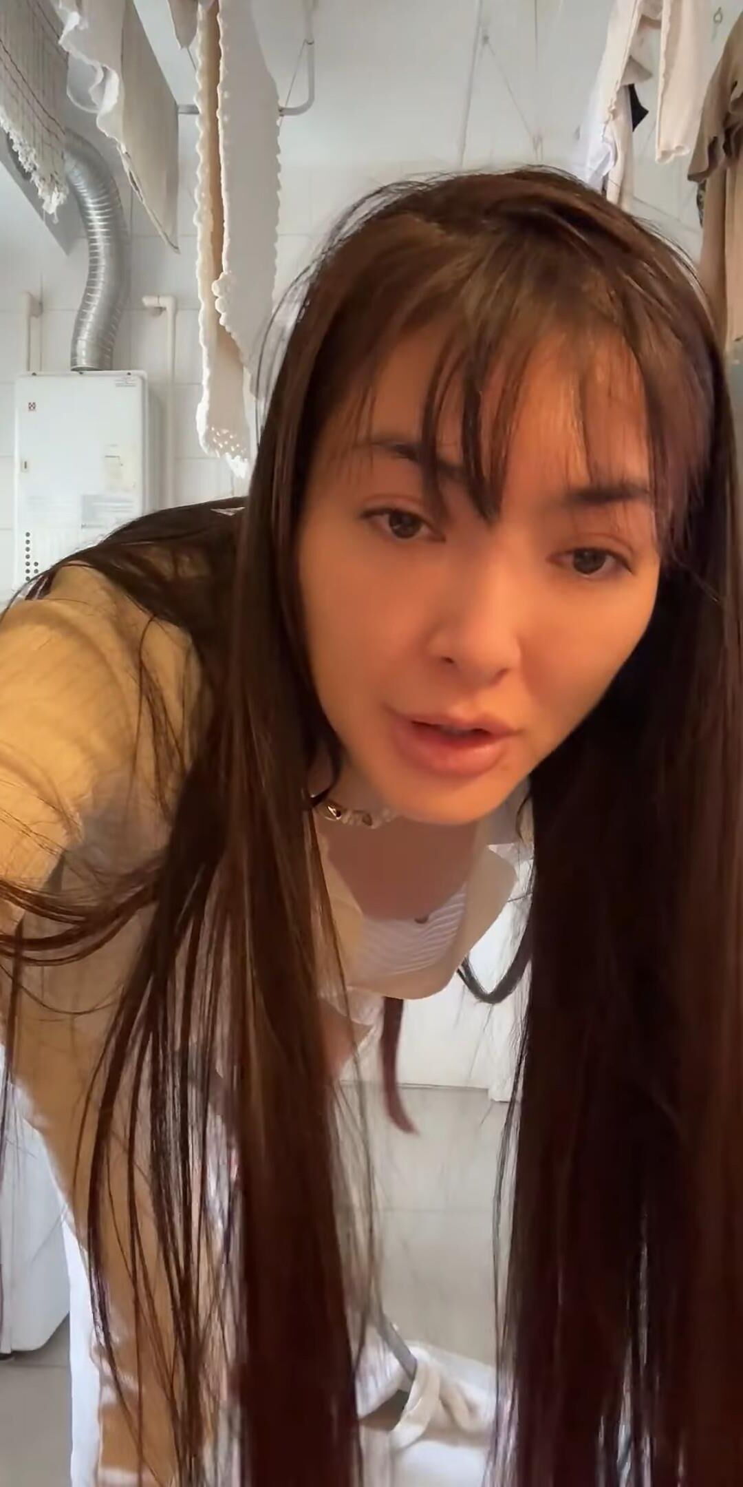 Даунбейская азиатская девушка