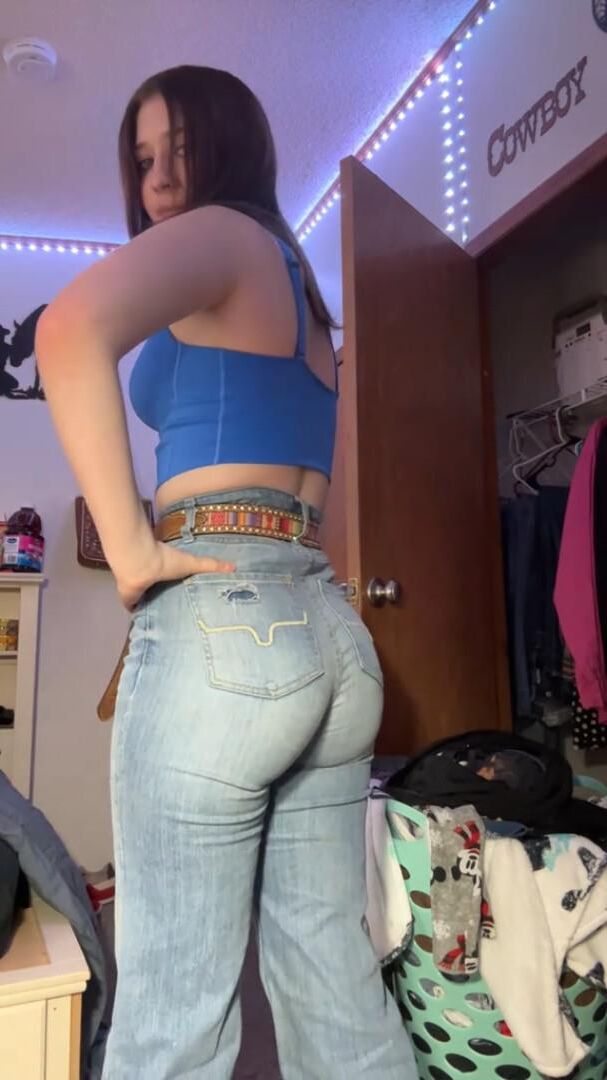 BBCの大学Snowbunny Pawg：Shilynn