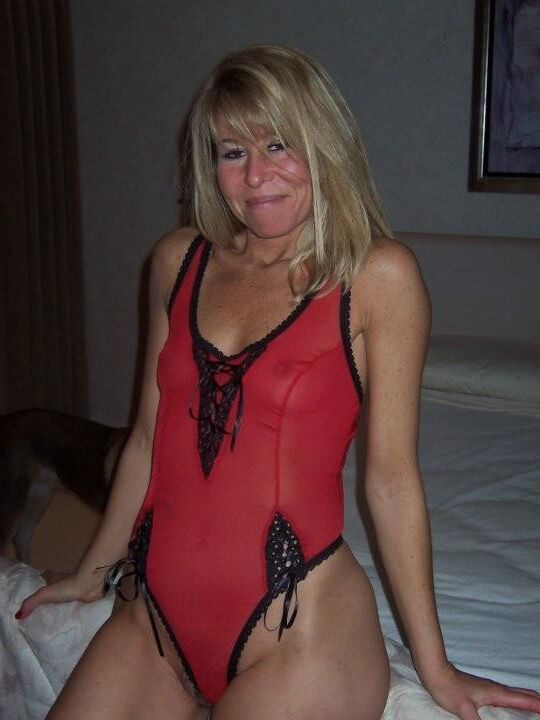 Milf Hotsity Stephanie (подруга бывшей жены выглядит как)