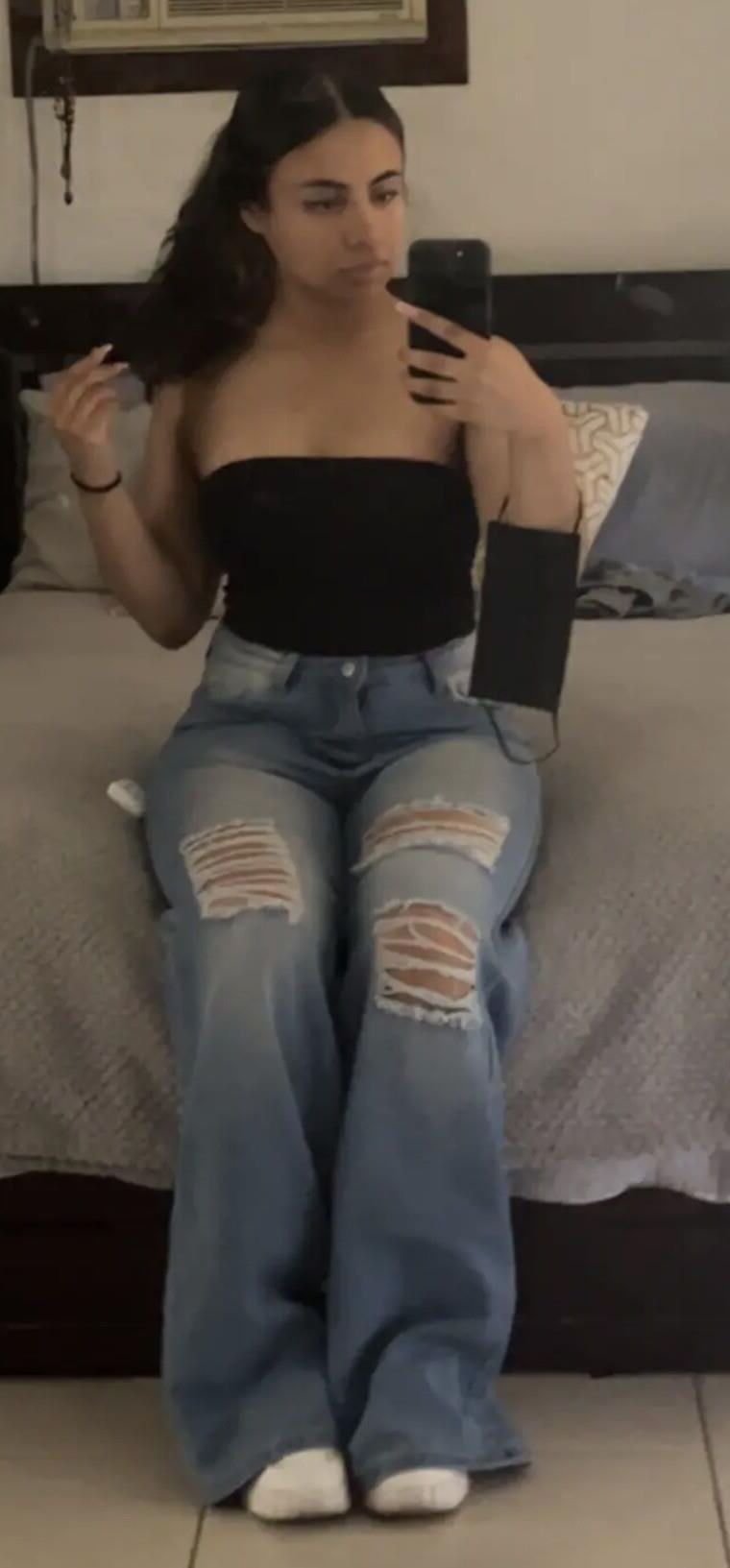 Candice W