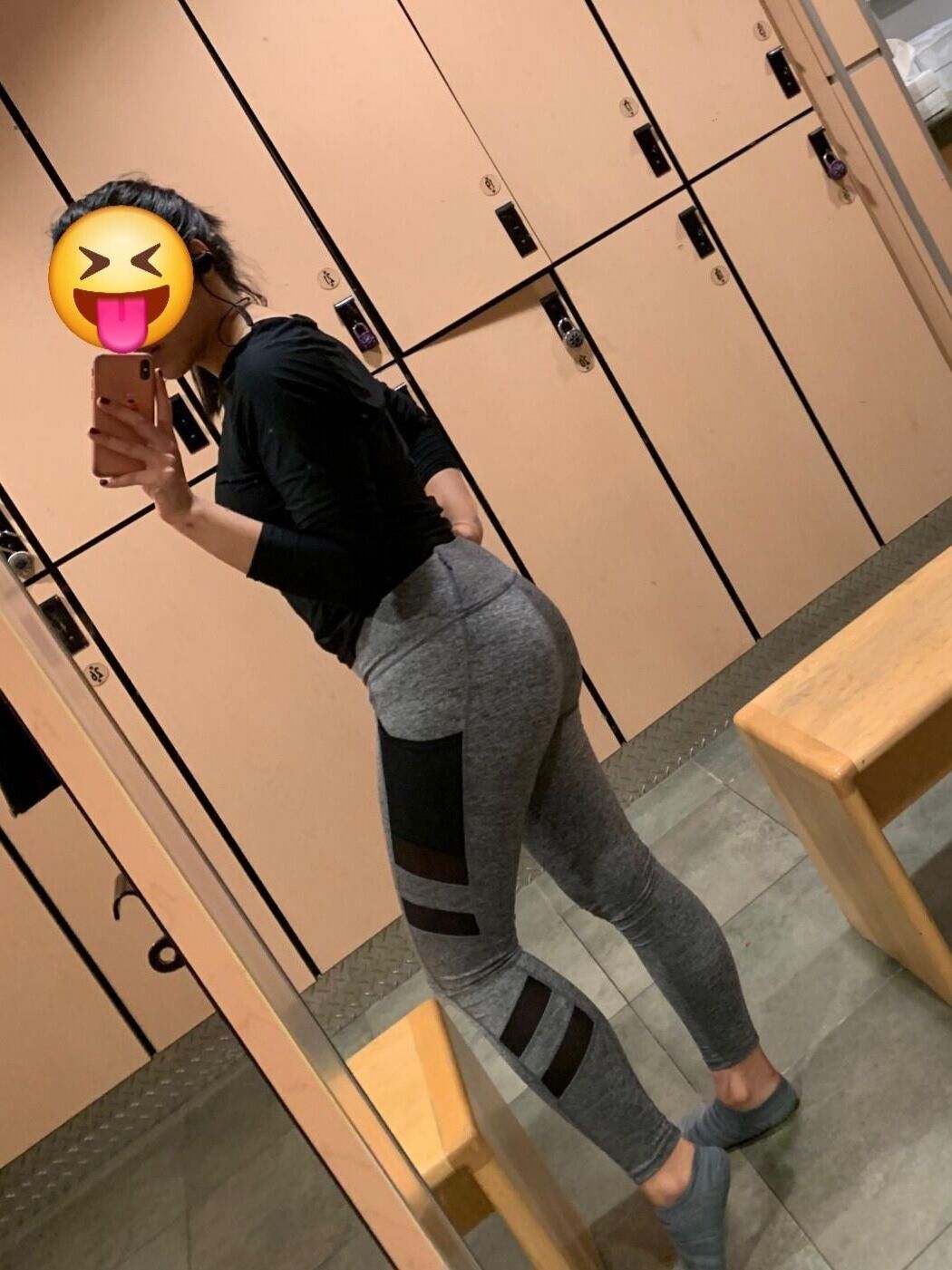 Cookie Chinese Slut Gym Selfies NN