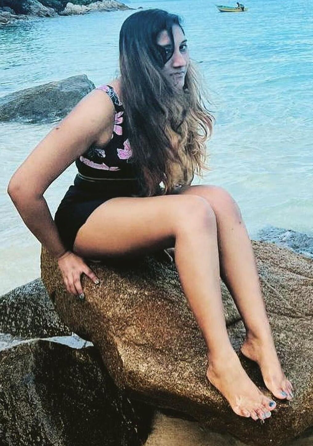 Sexy Legs and yummy Hot thick thighs