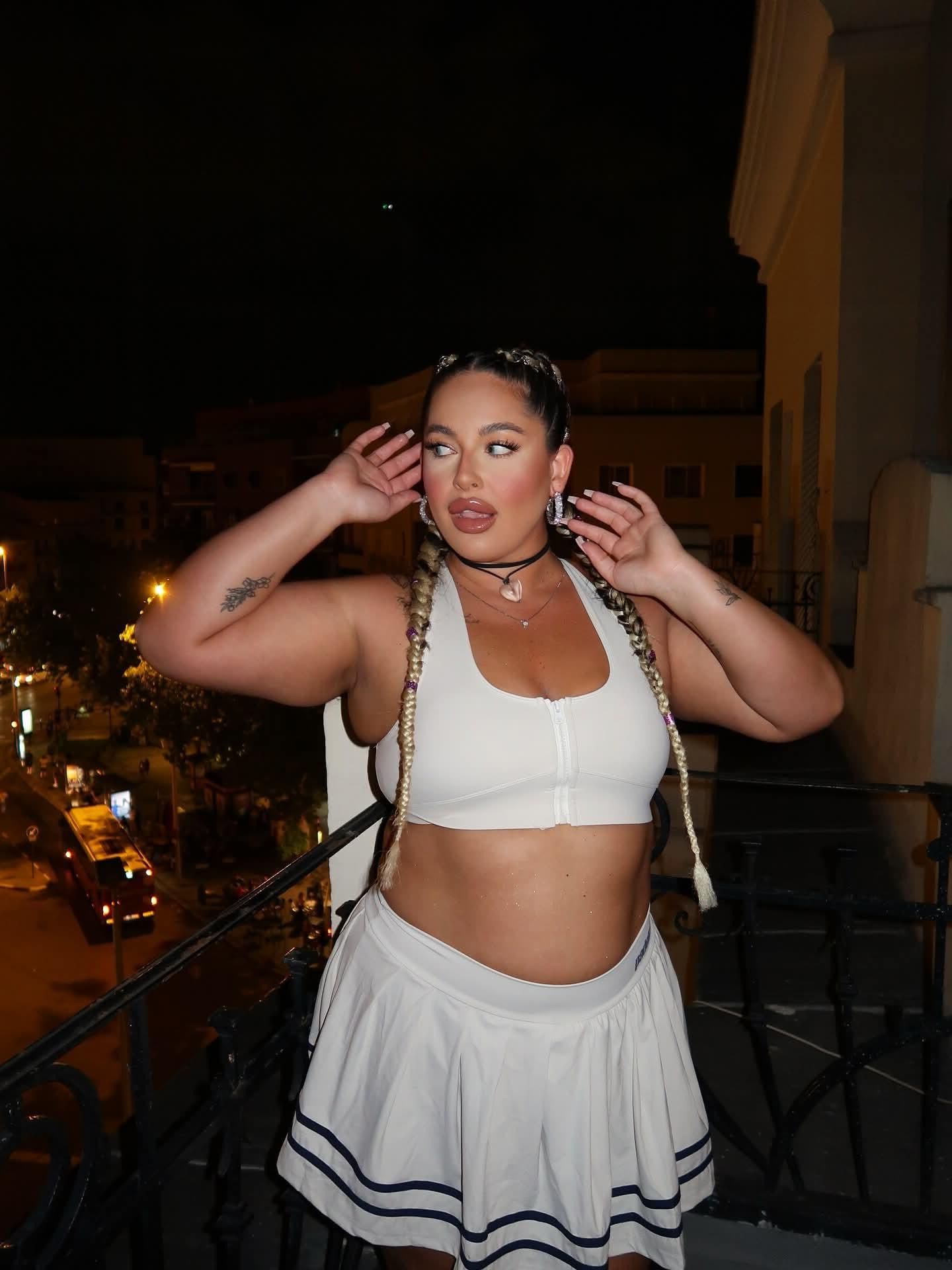 Israeli Plussize Model NITZAN