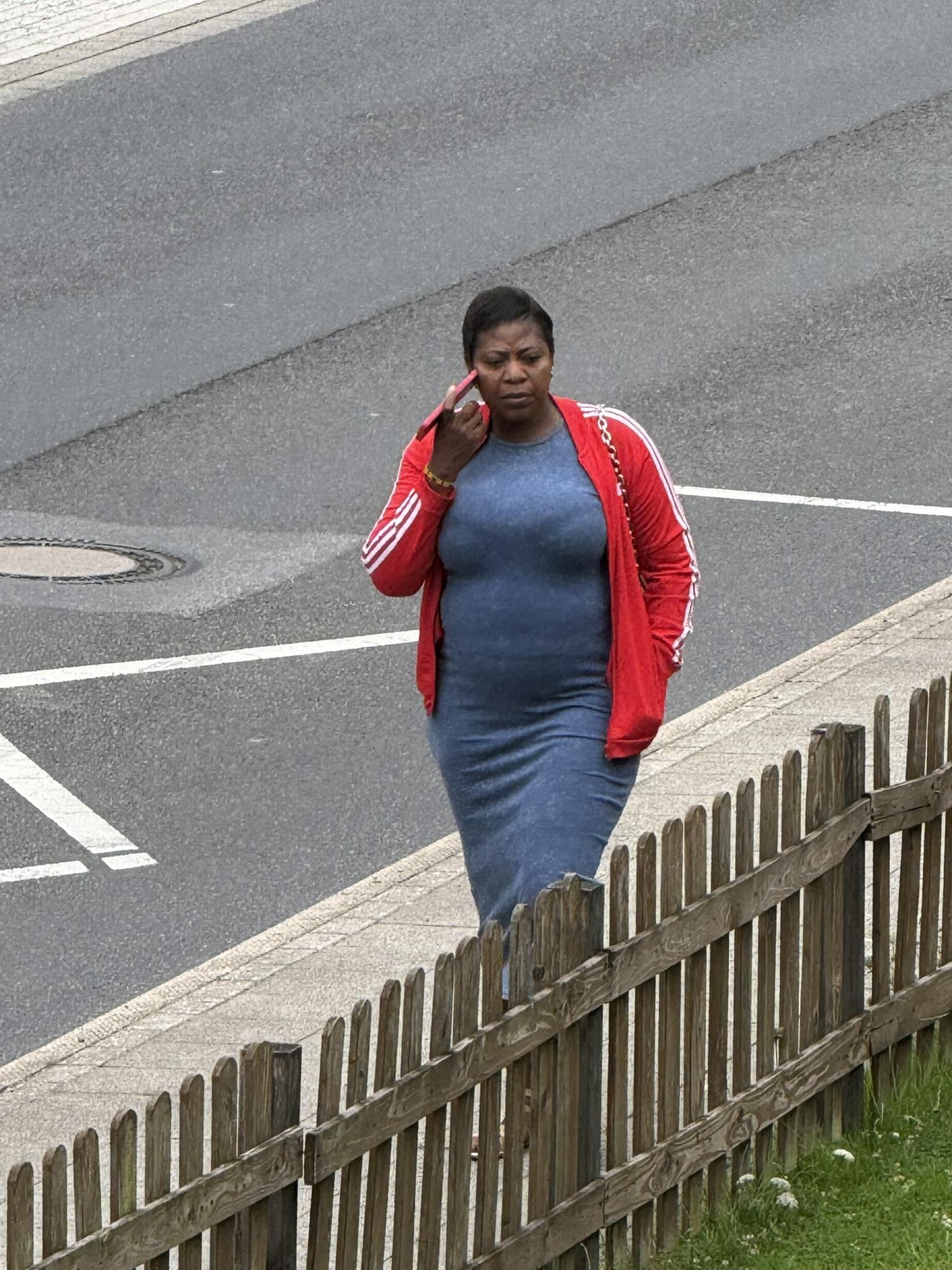 Candid Shots of a big ebony milf