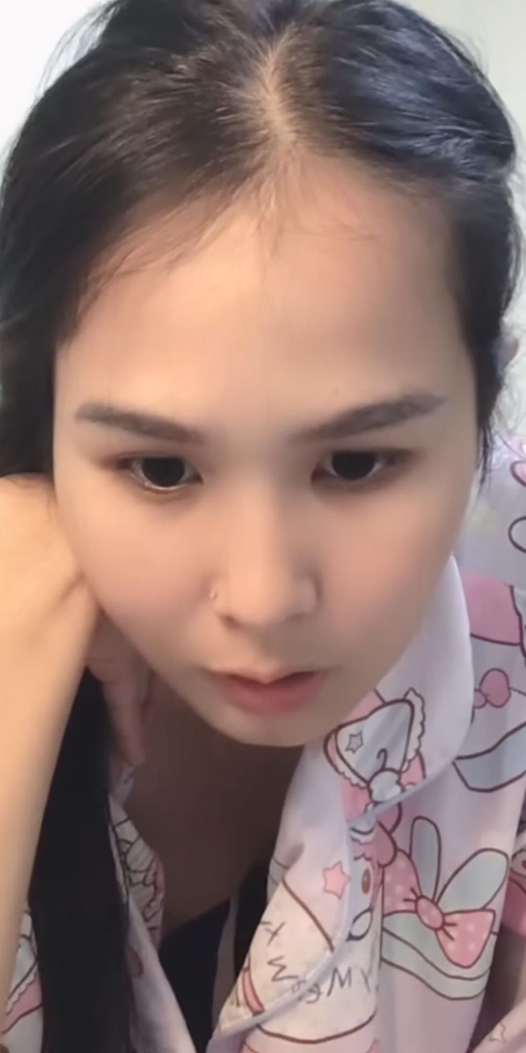 Asian downblouse nipple