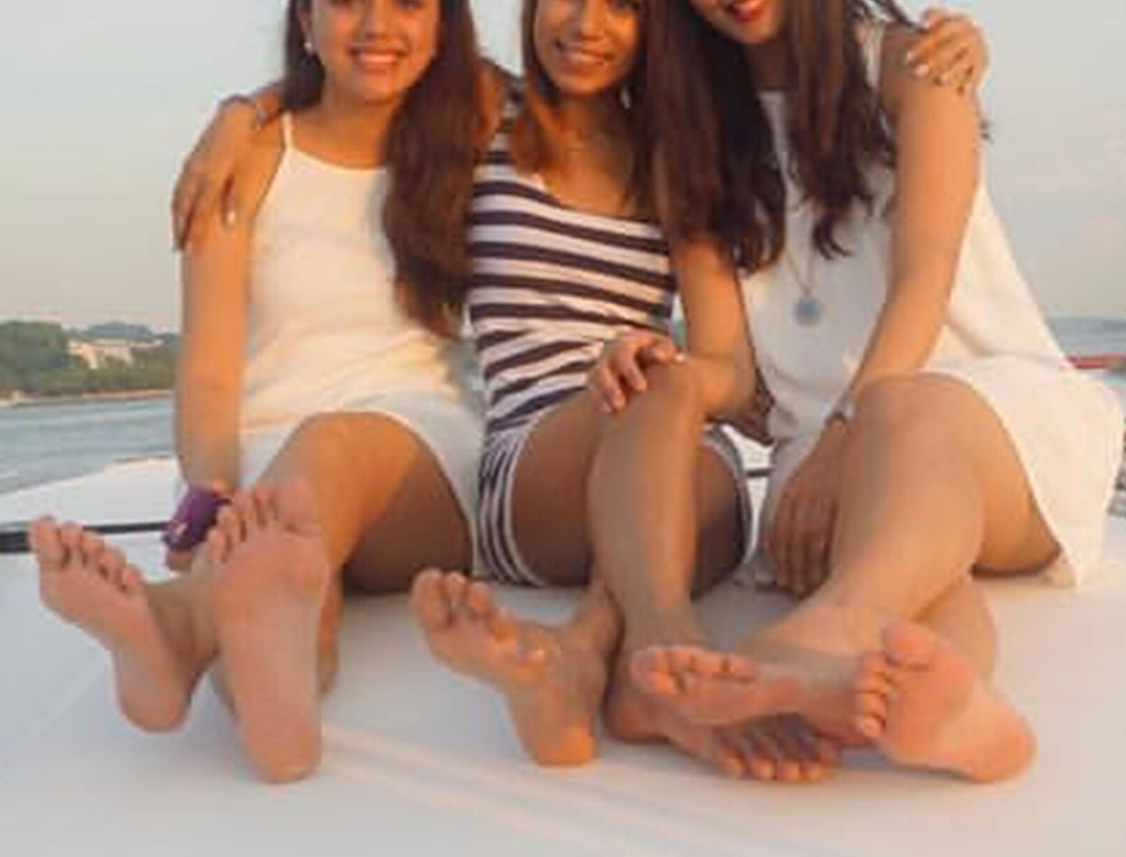 Sexy Legs and yummy Hot thick thighs