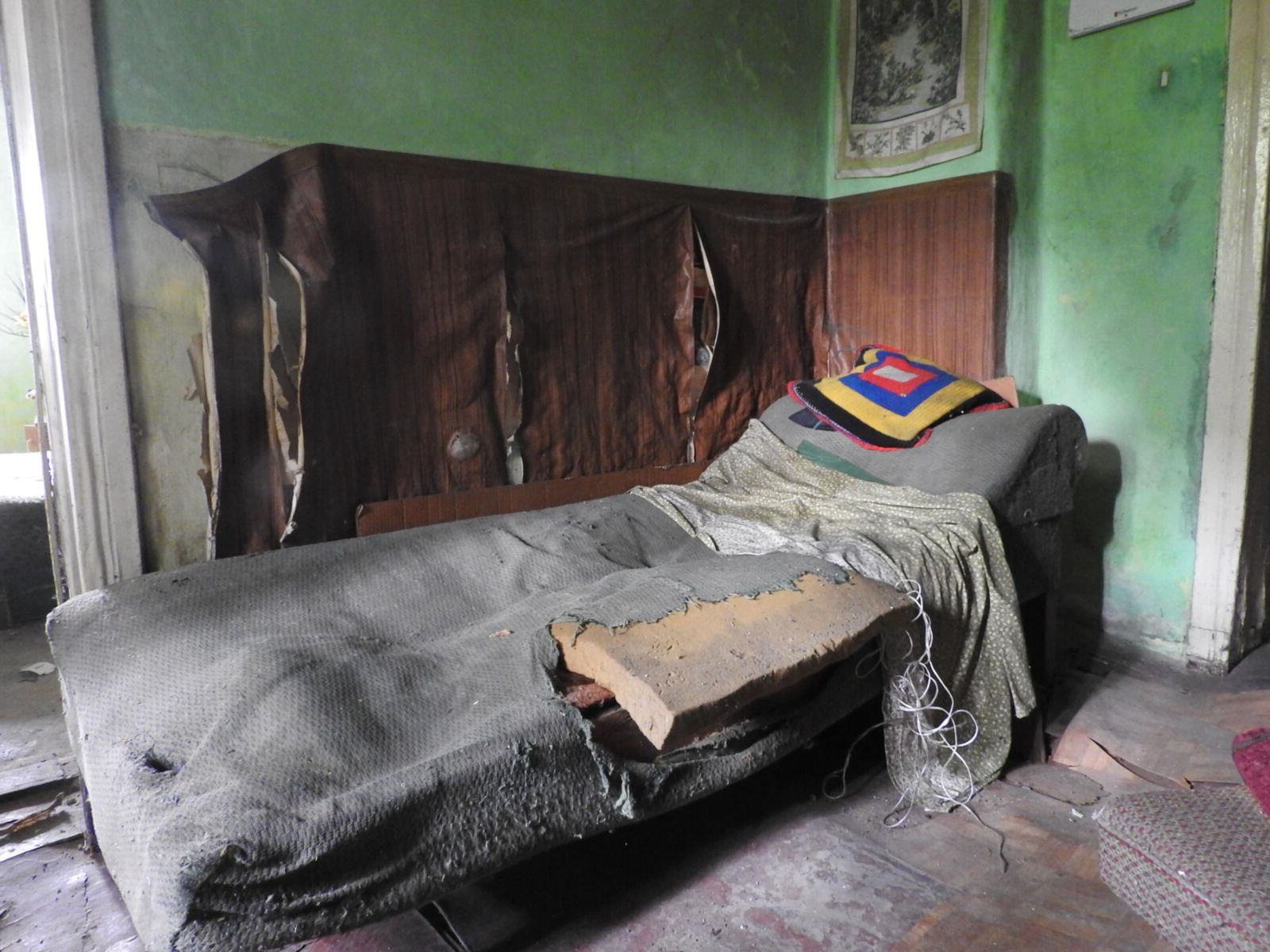 me from last Saturday in an abandoned house, Gaiki village