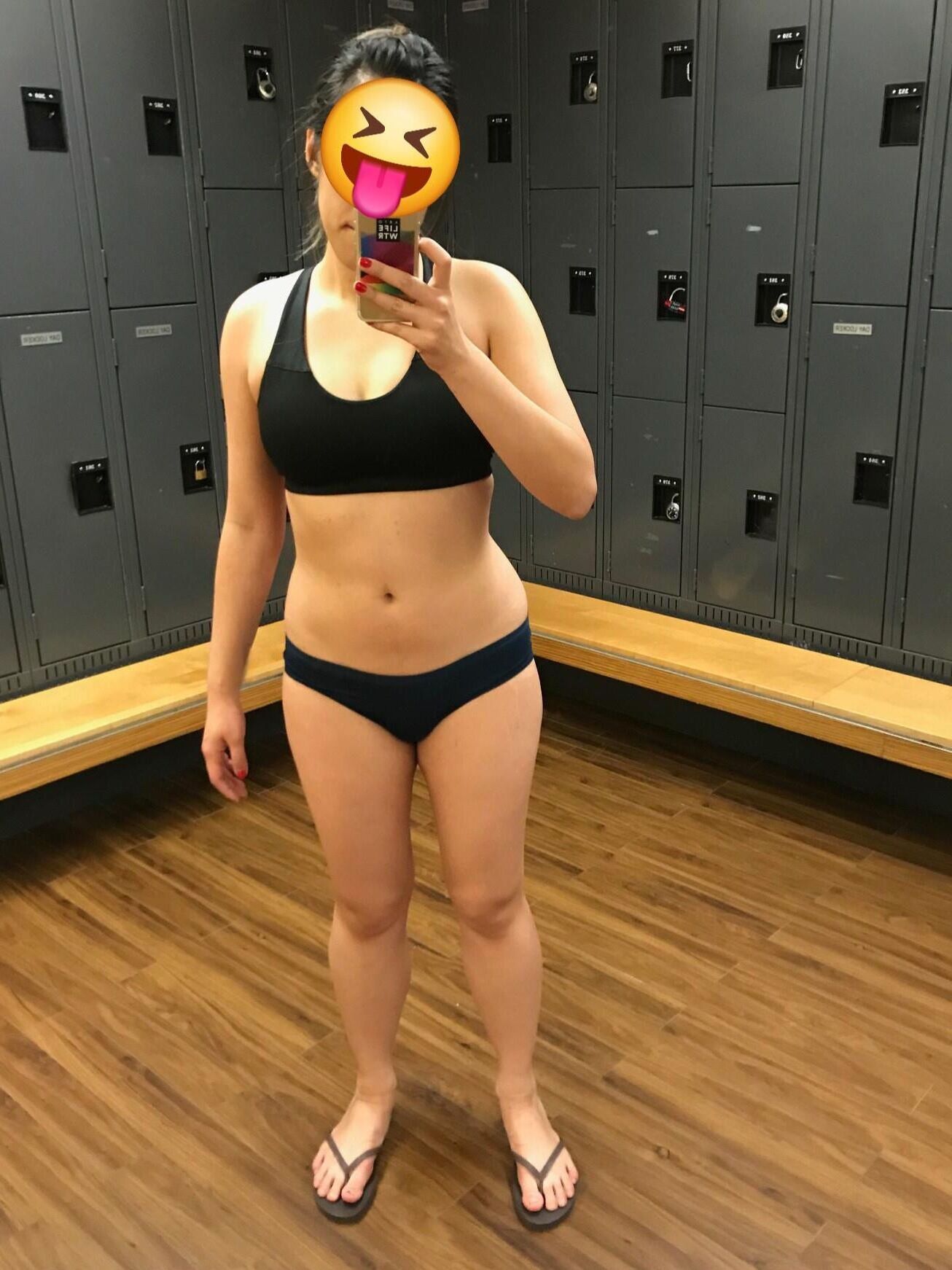 Cookie Chinese Slut Gym Selfies NN