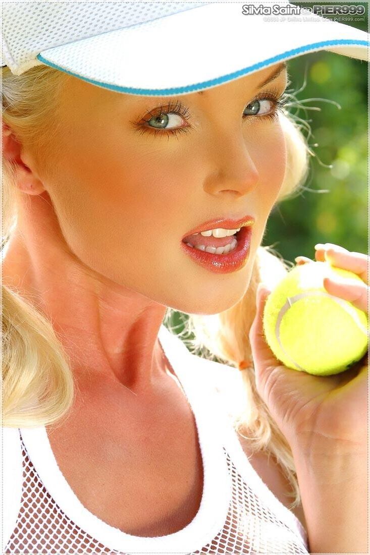 SILVIA SAINT