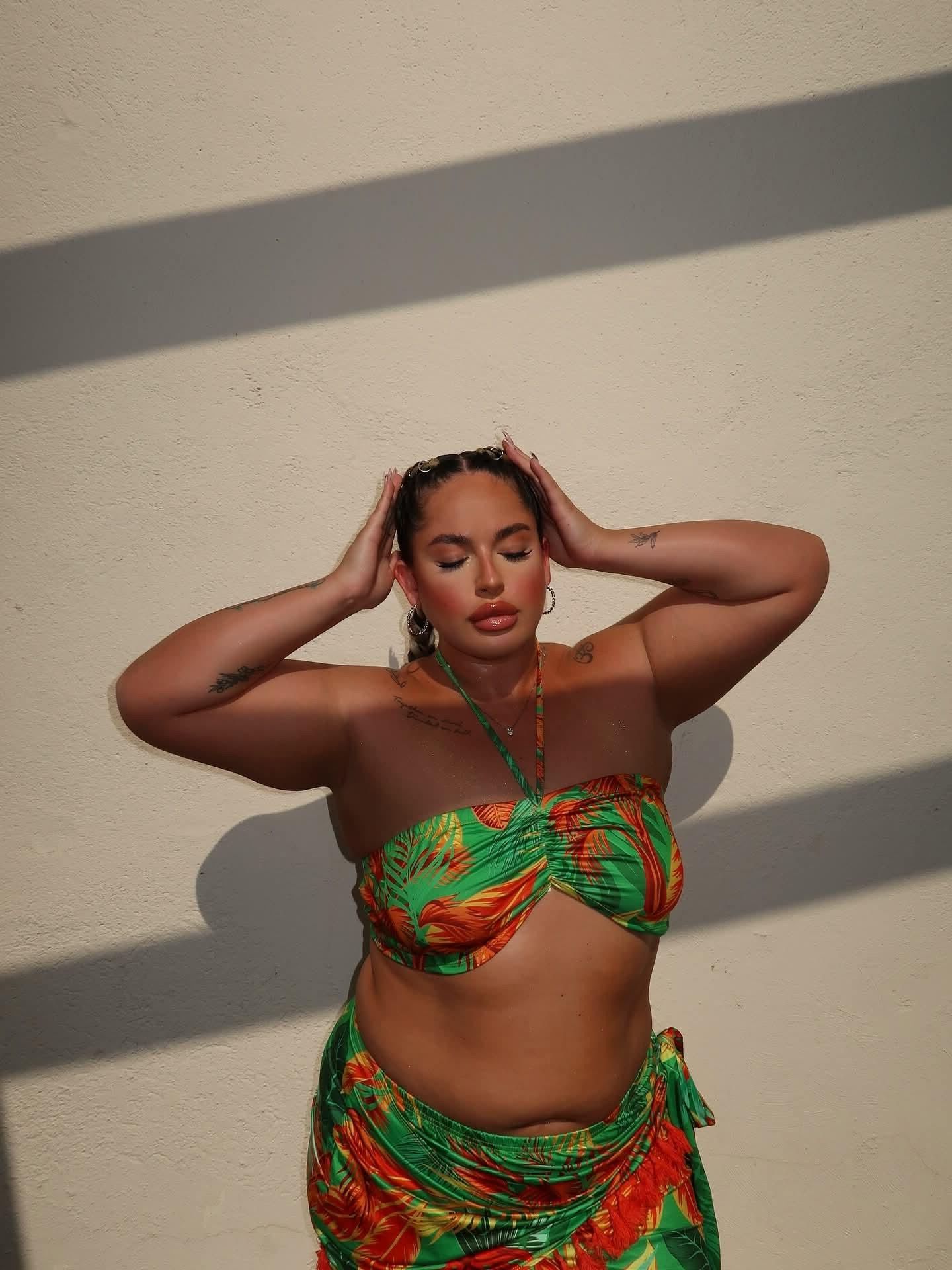 Israeli Plussize Model NITZAN