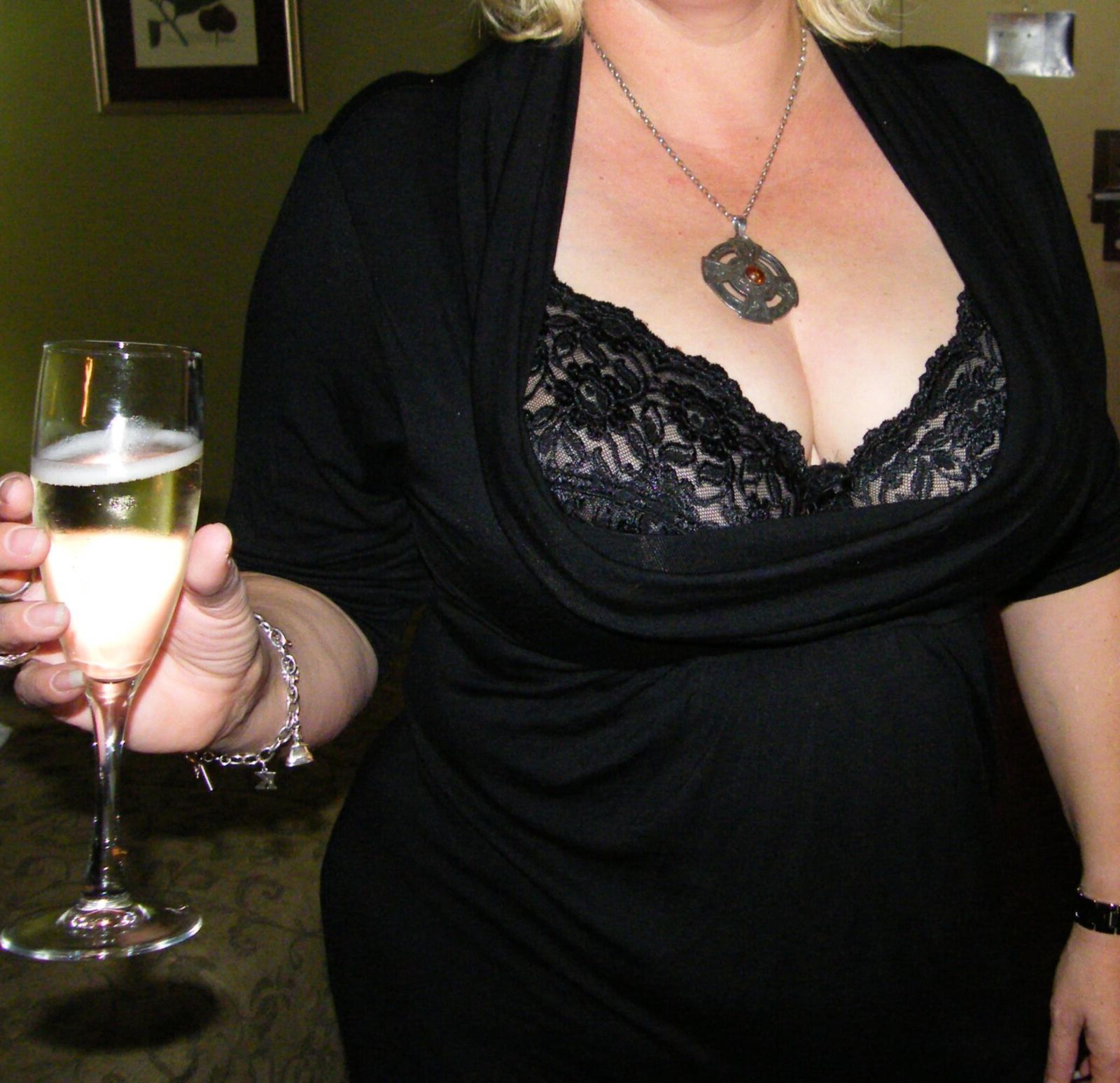 Homegrown Tits in Tops