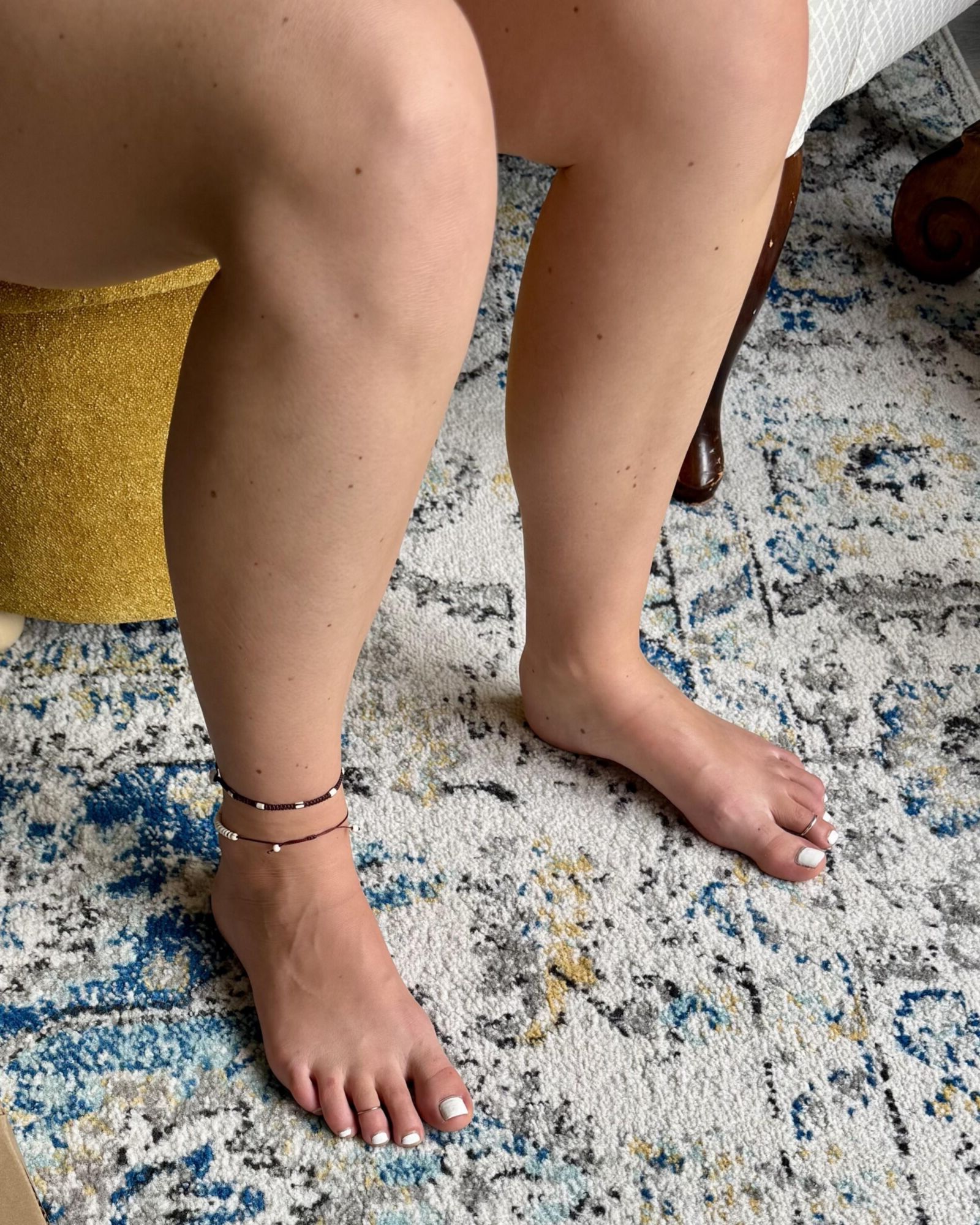 Wifes feet and toes for tribute and comment 
