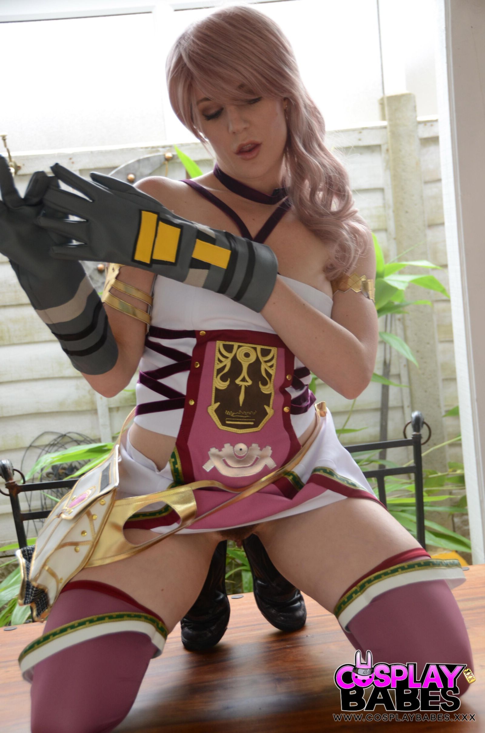 . Samantha Bentley gorgeous babe in a daft outfit