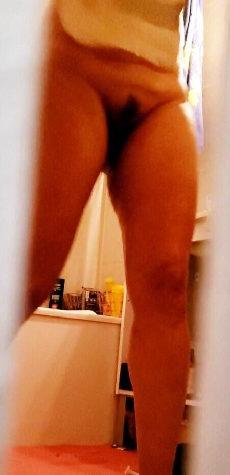 Wife in bathroom voyeur