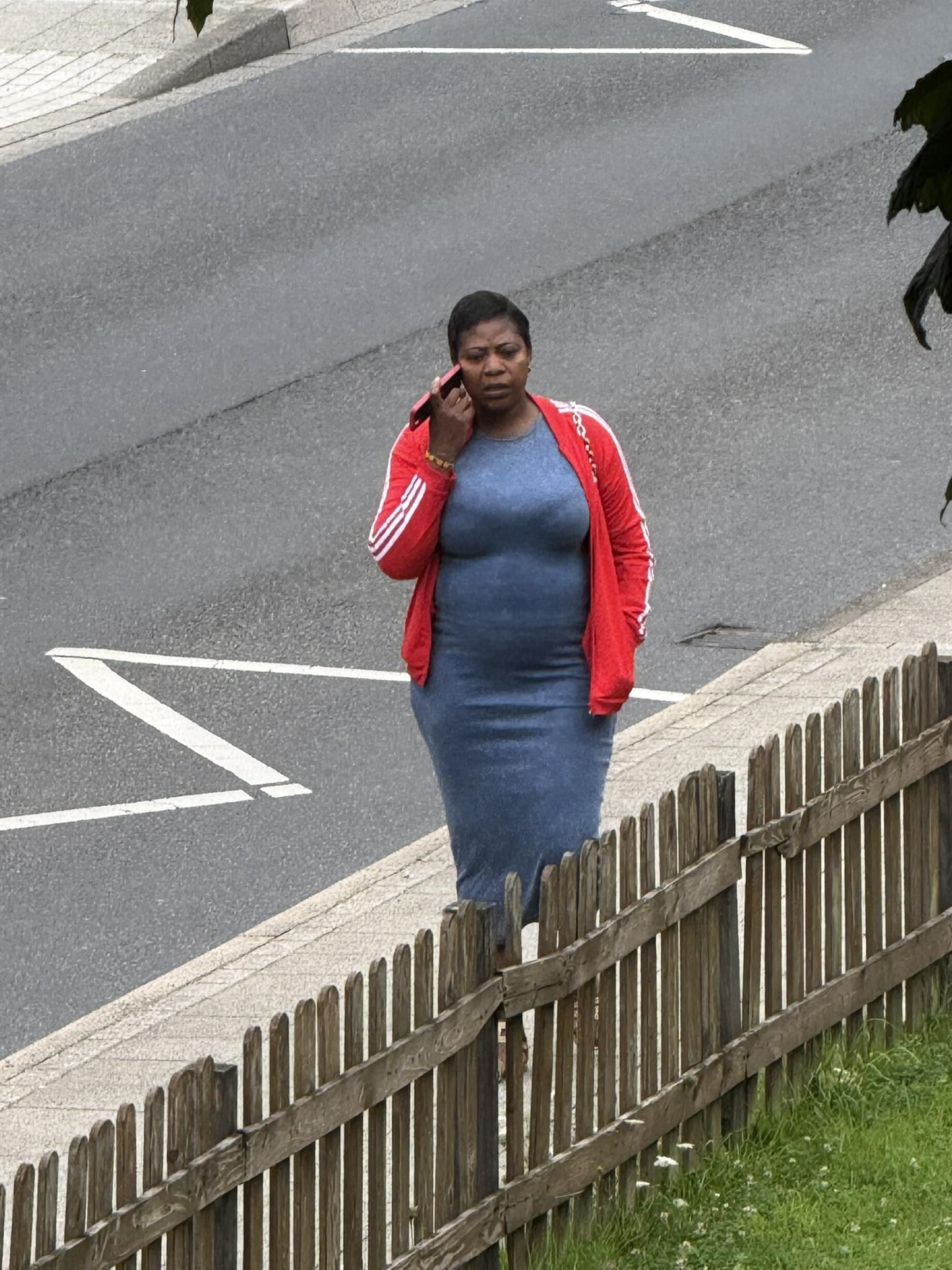 Candid Shots of a big ebony milf