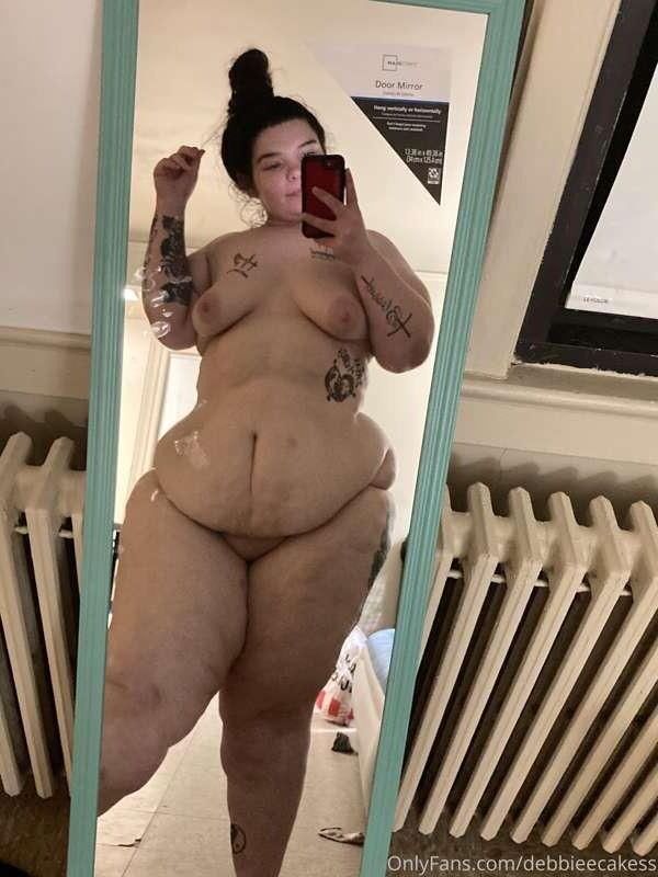 Hott and Sexy Big Beautiful Women Selfies