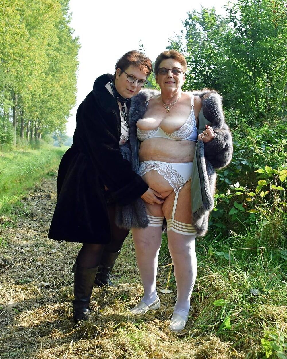 MATURE MILFS GRANNY 