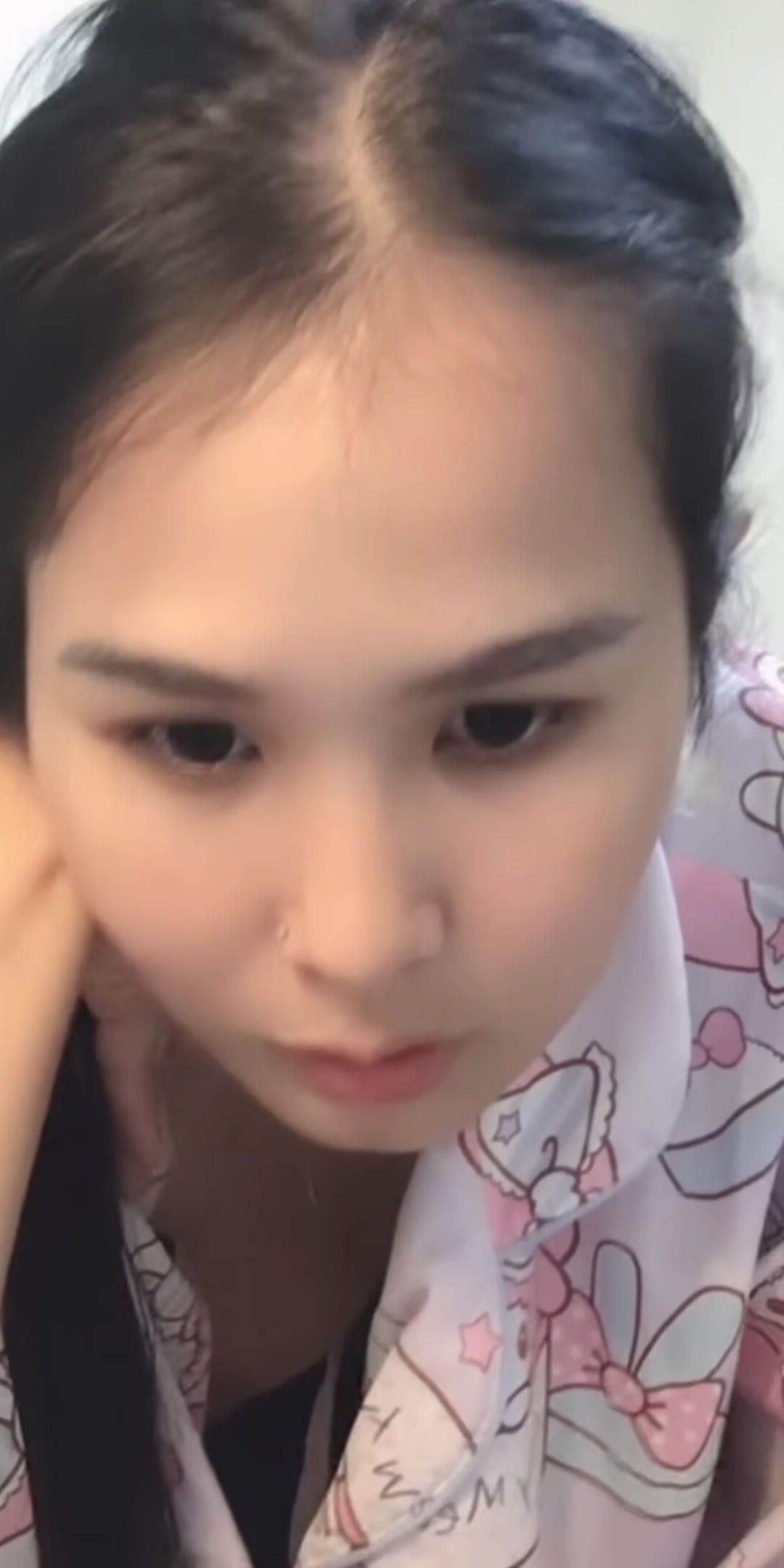 Asian downblouse nipple