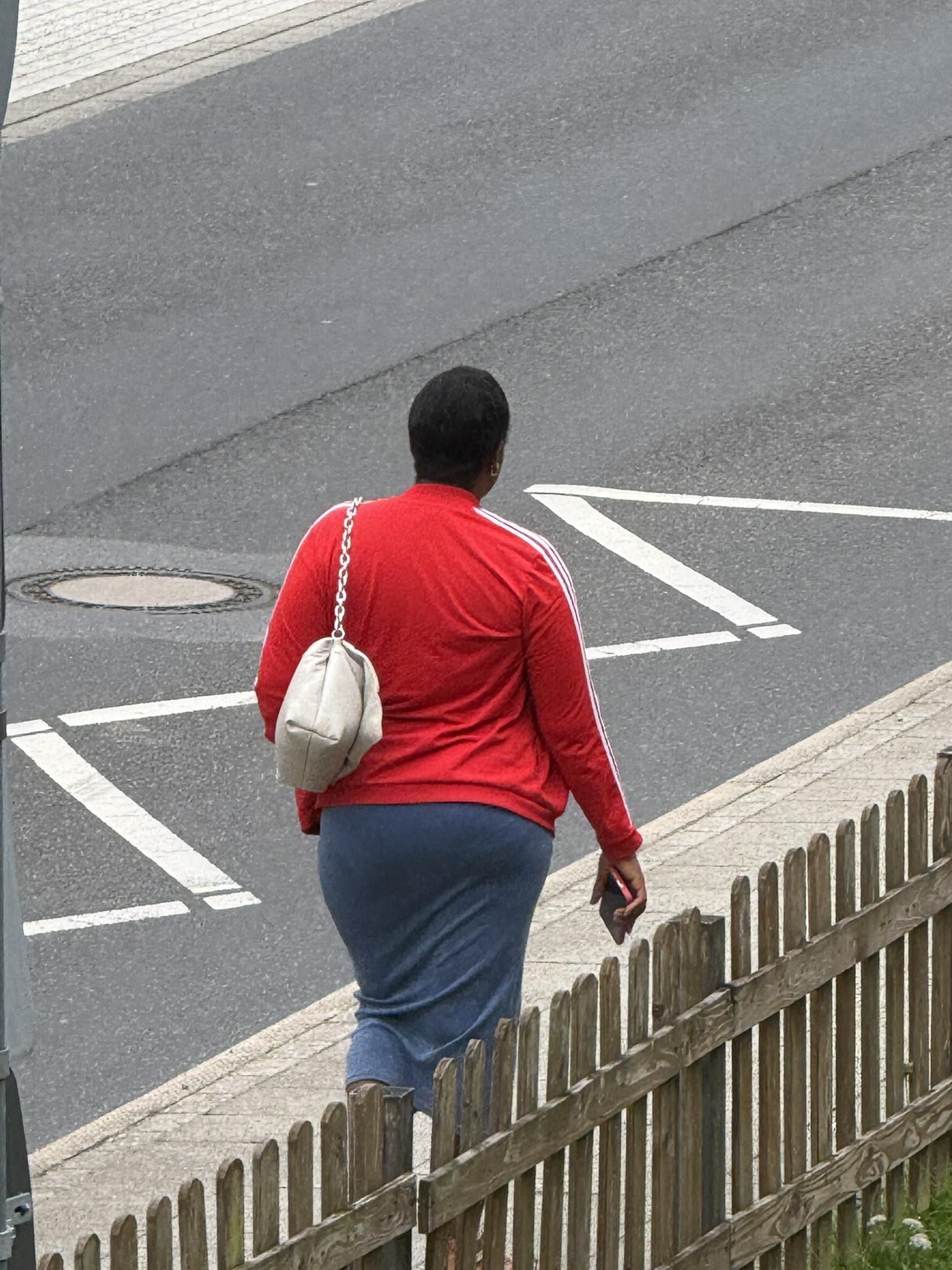 Candid Shots of a big ebony milf