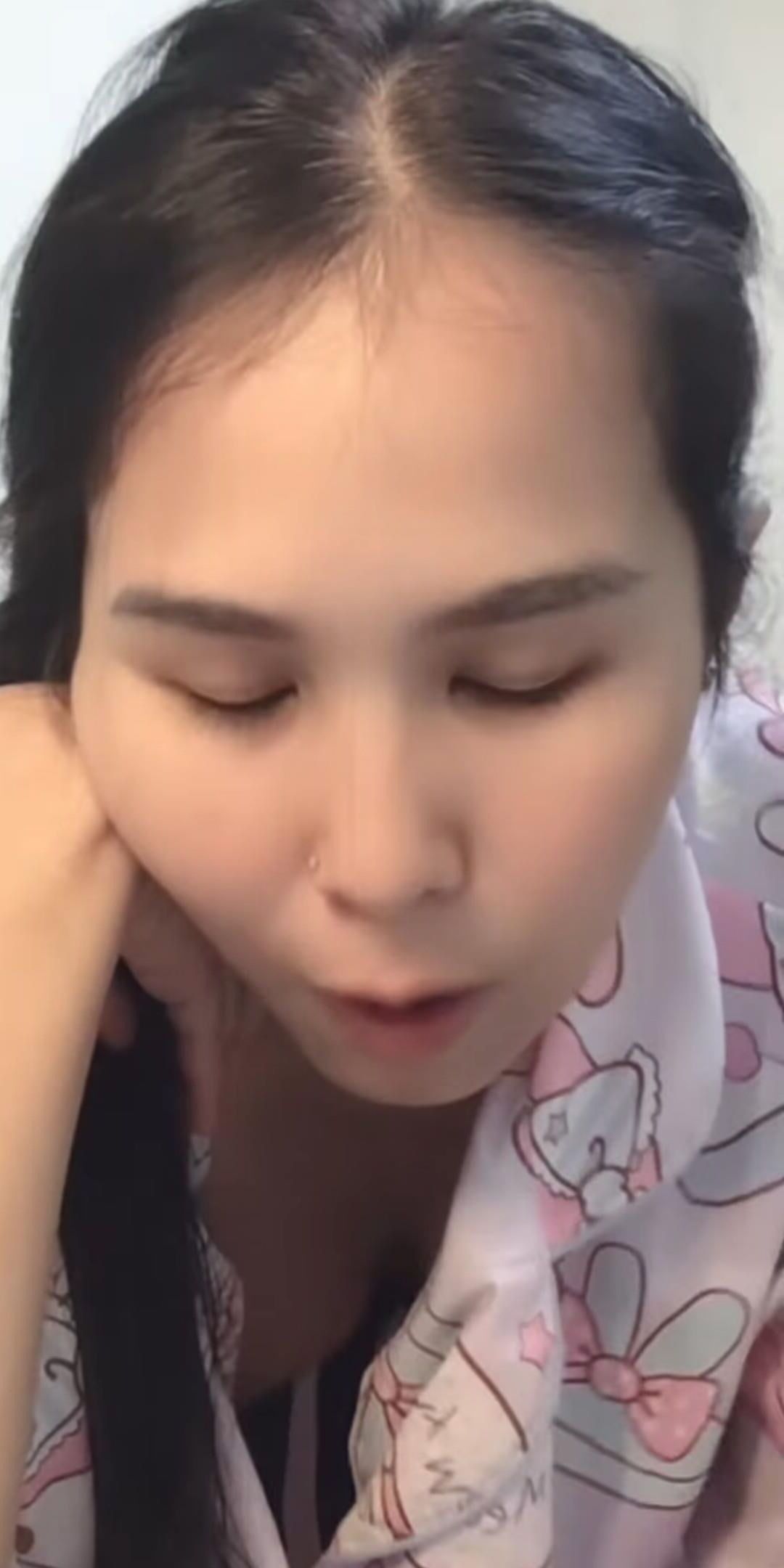 Asian downblouse nipple