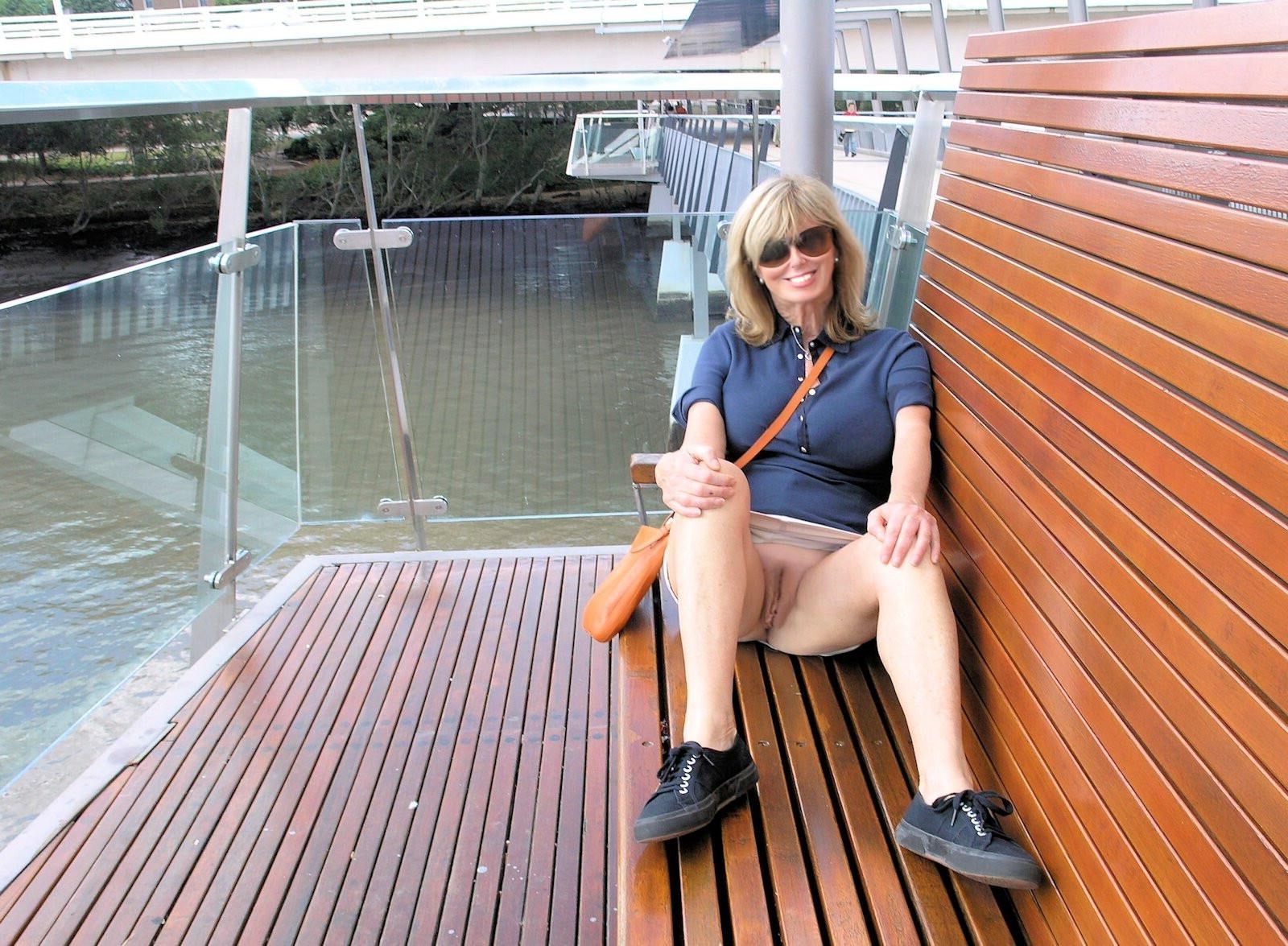 Our LADY DIANE welcomes you with HER LEGS APART!