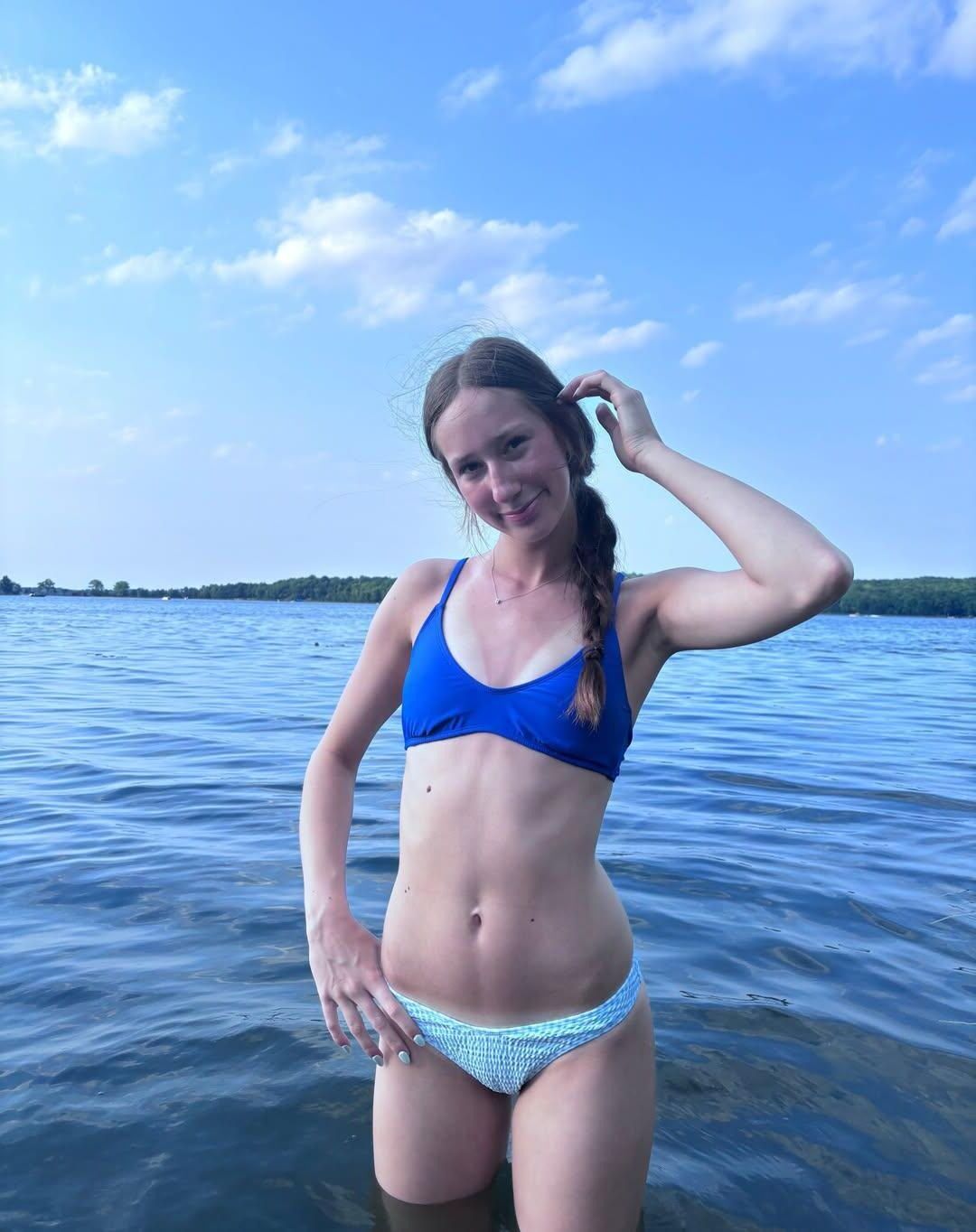 Teen Skinny Net Sluts 