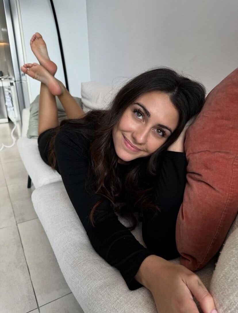 Feet Fapping Fun