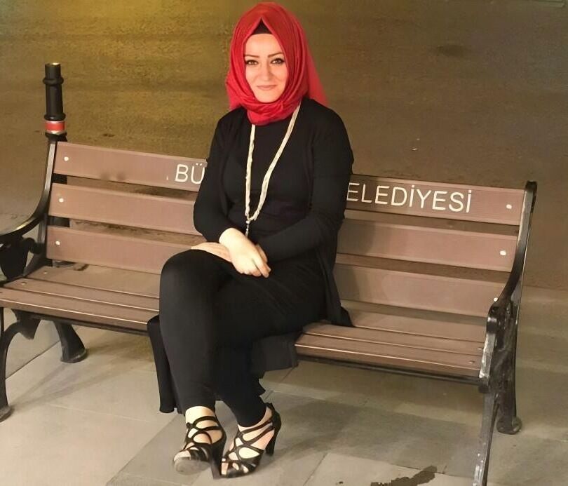 VINTAGE TURKISH HIJAB SEXSI PHOTO 