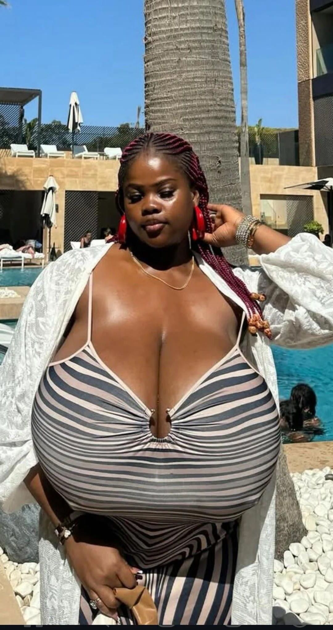 Some beautiful ladies and big breasts
