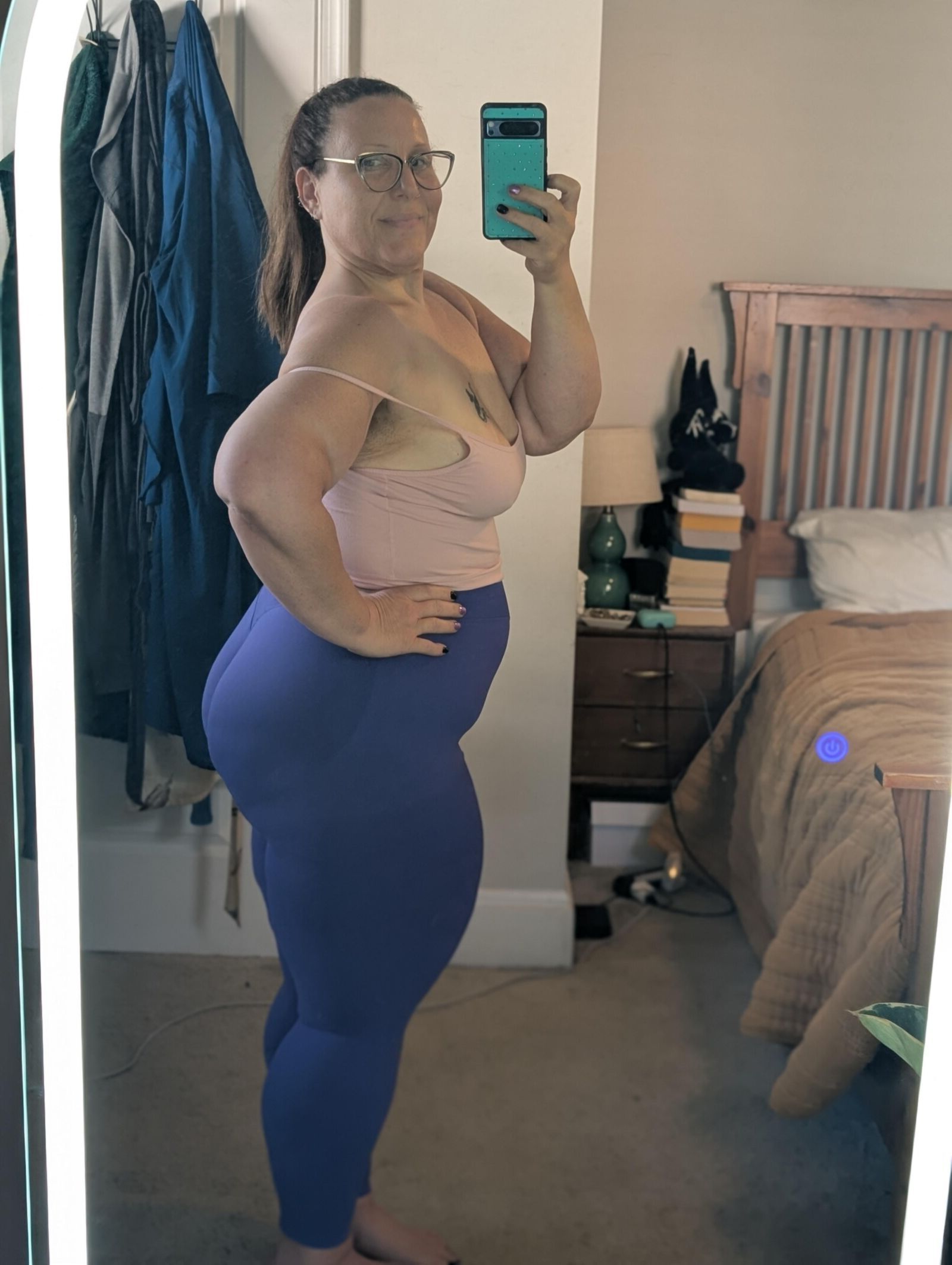 Istelthia Mature Milf