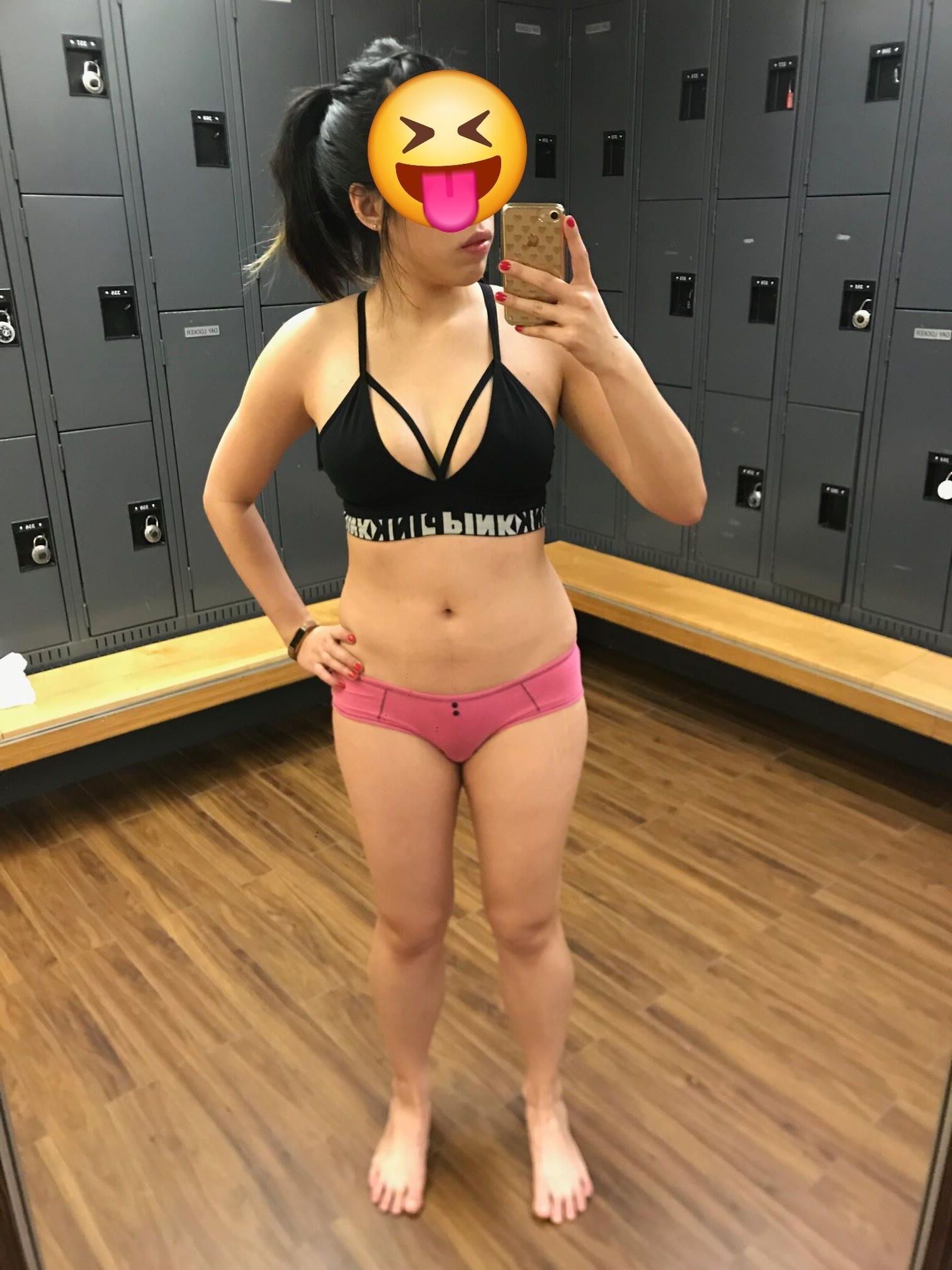 Cookie Chinese Slut Gym Selfies NN
